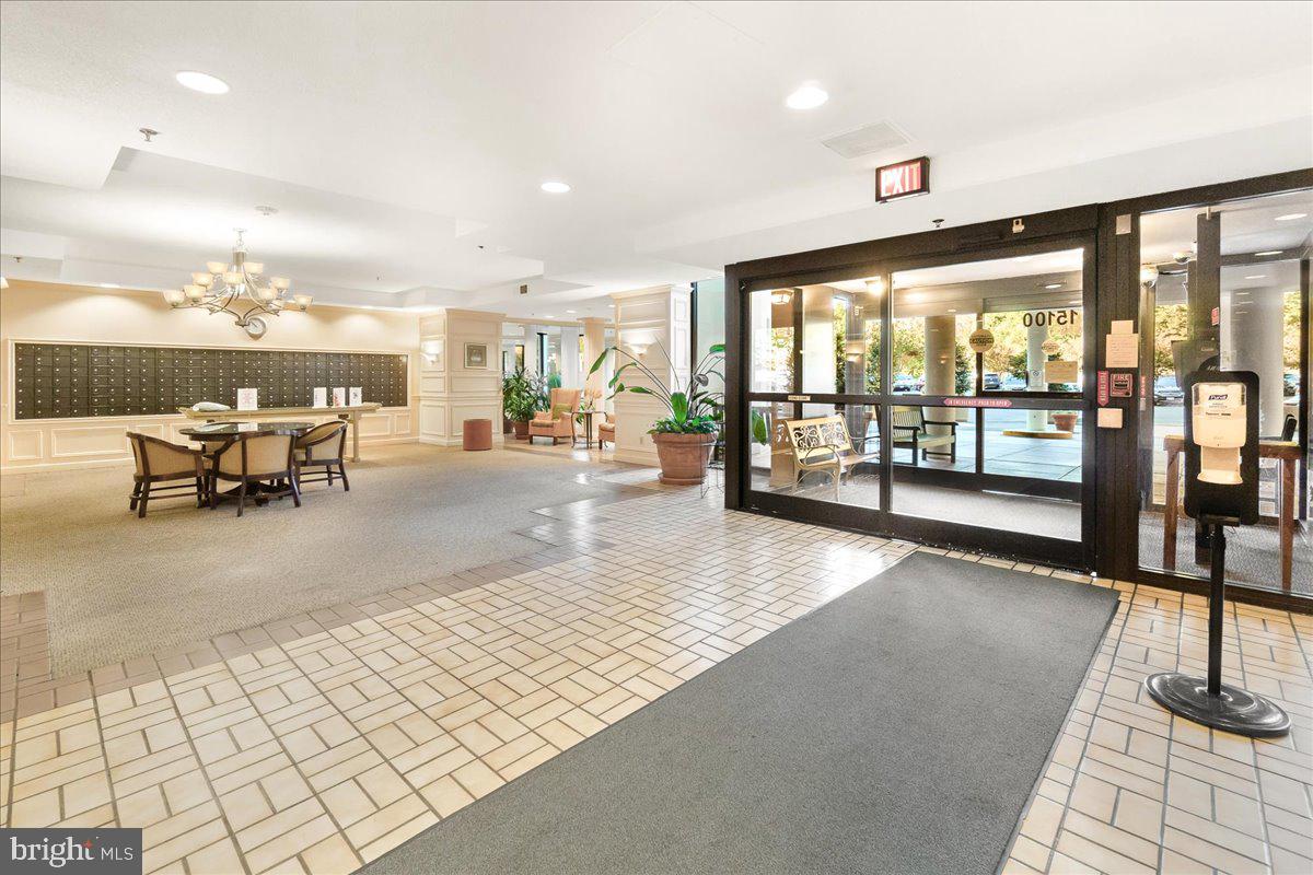 GREENS AT LEISURE WORLD - Residential