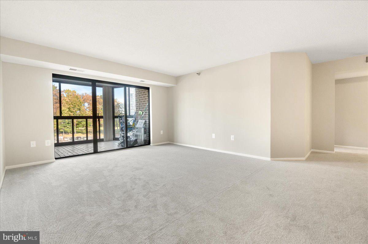 GREENS AT LEISURE WORLD - Residential