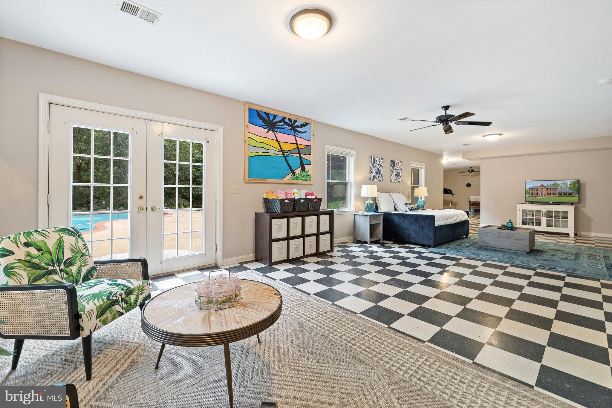 AVALON ESTS - Residential