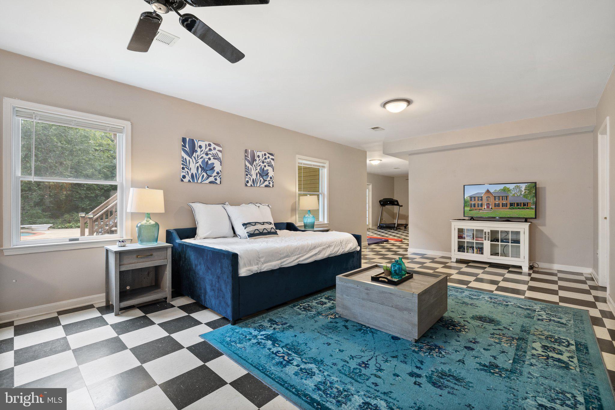 AVALON ESTS - Residential