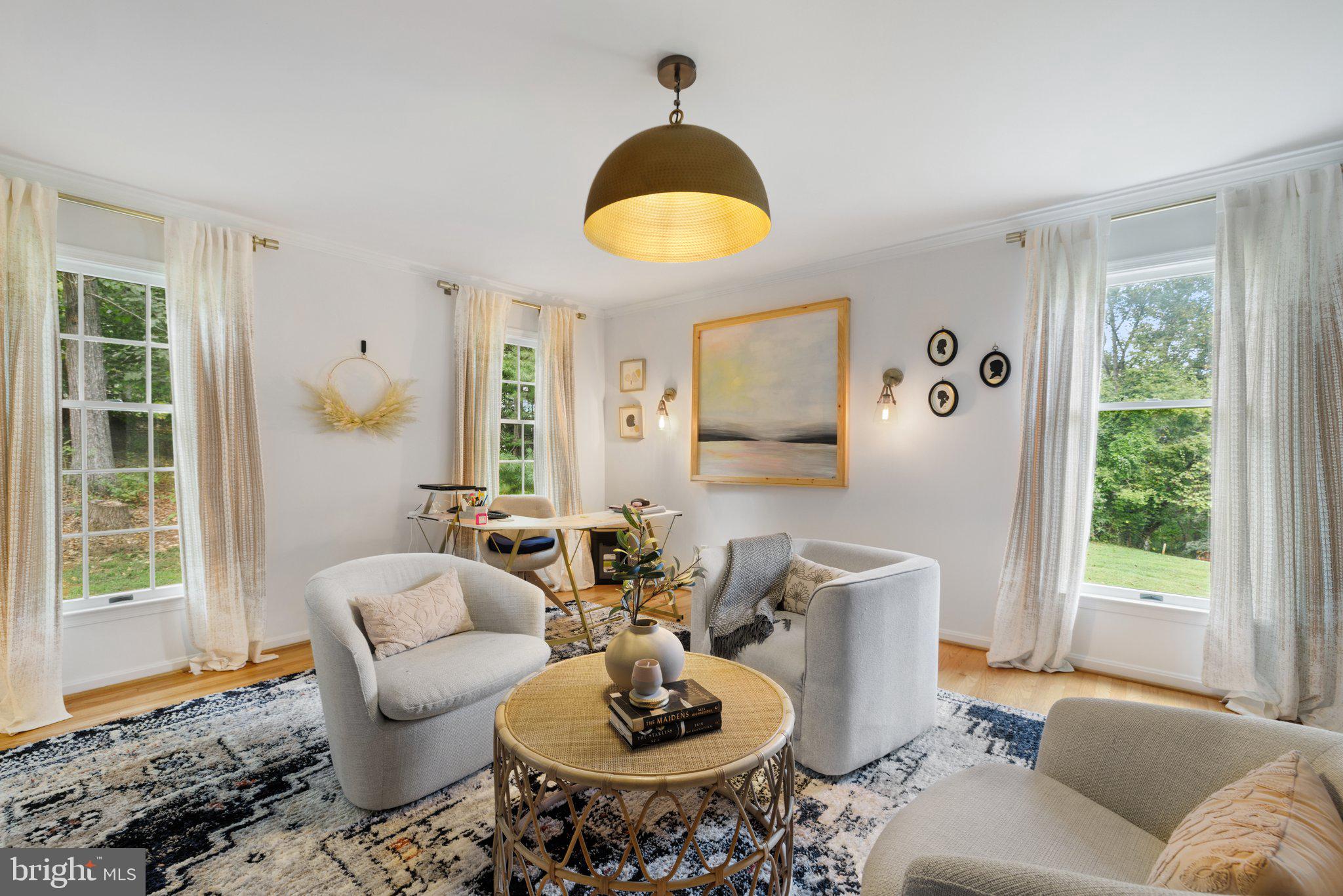 AVALON ESTS - Residential