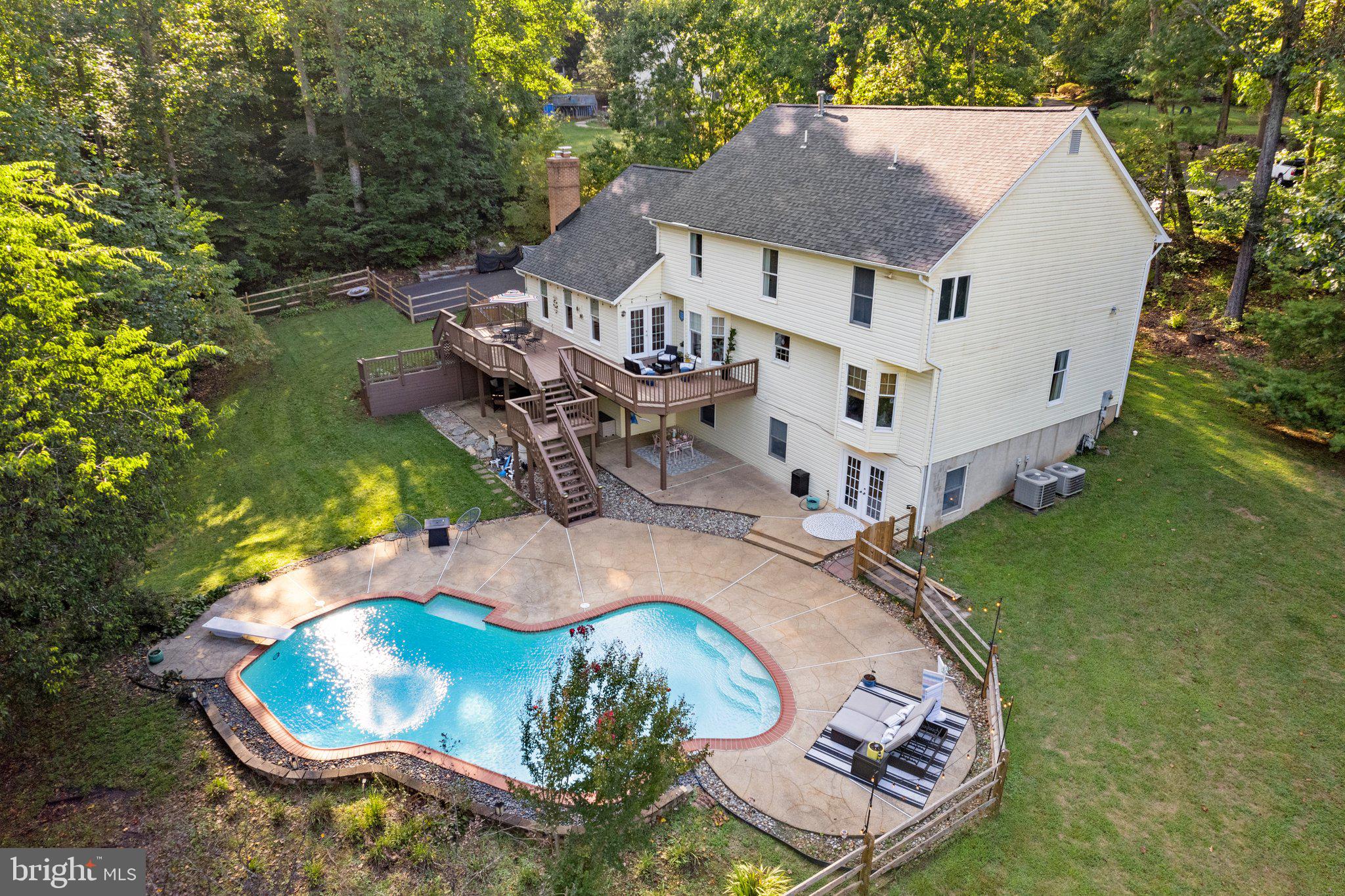 AVALON ESTS - Residential