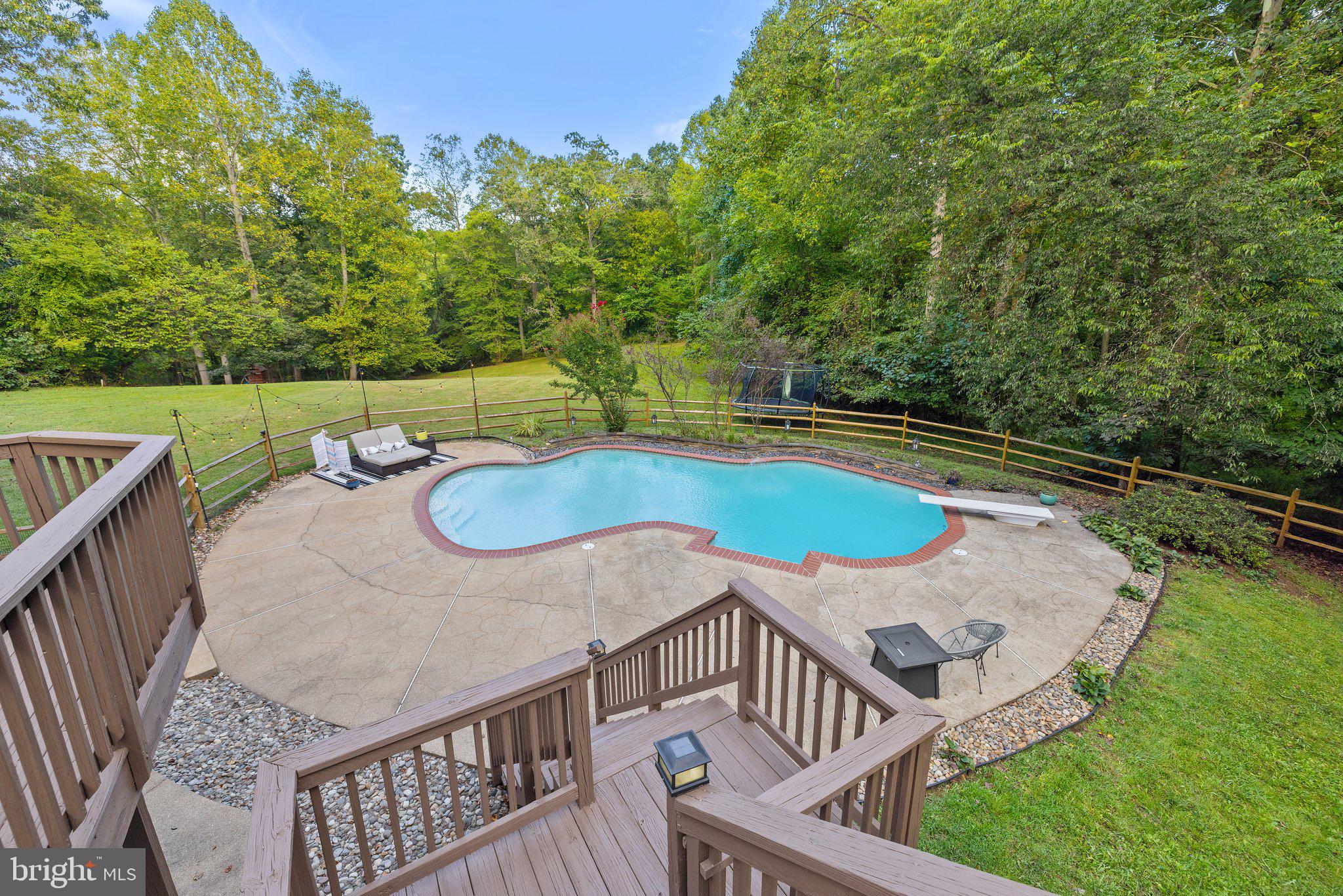 AVALON ESTS - Residential