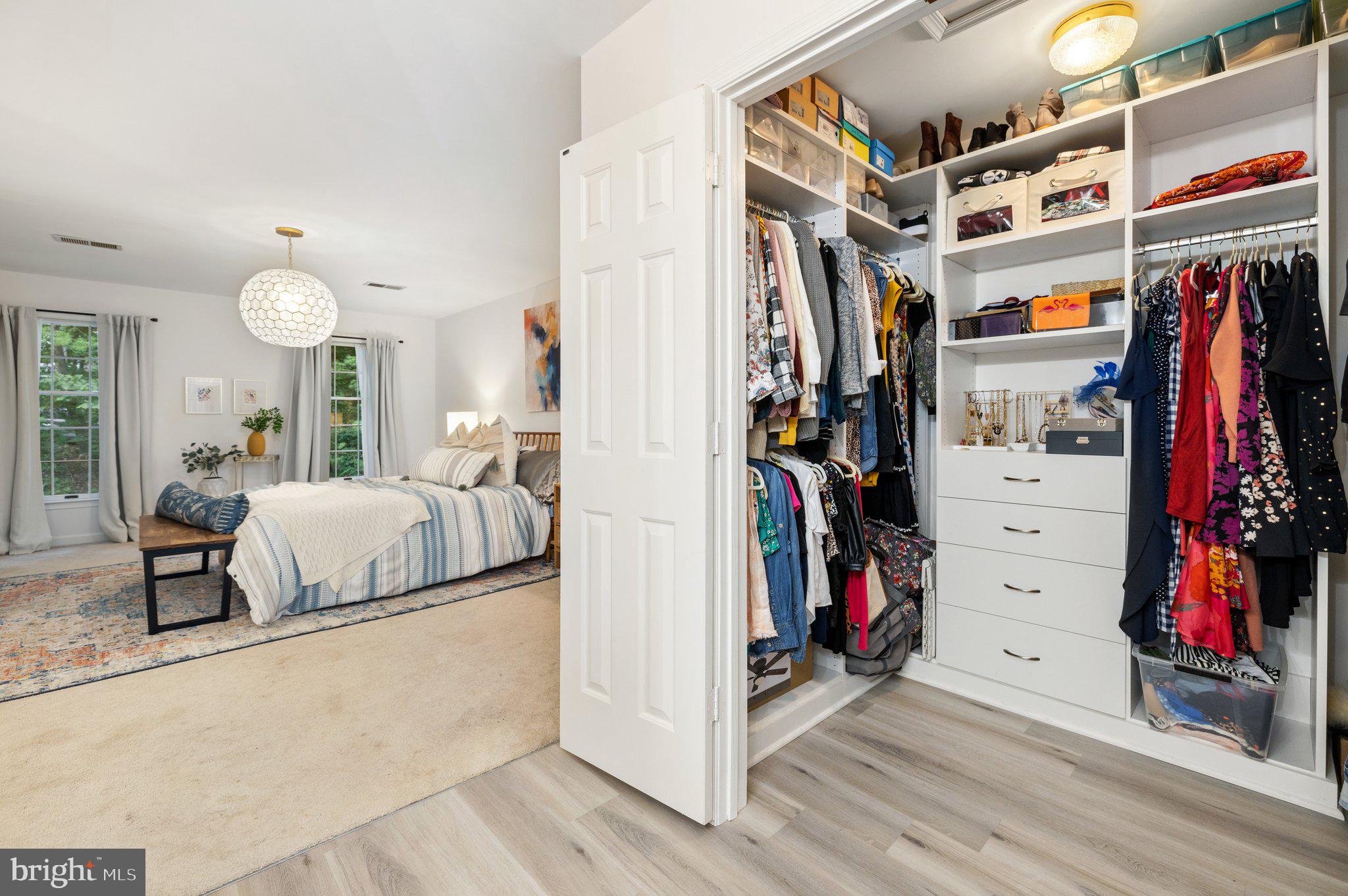 AVALON ESTS - Residential