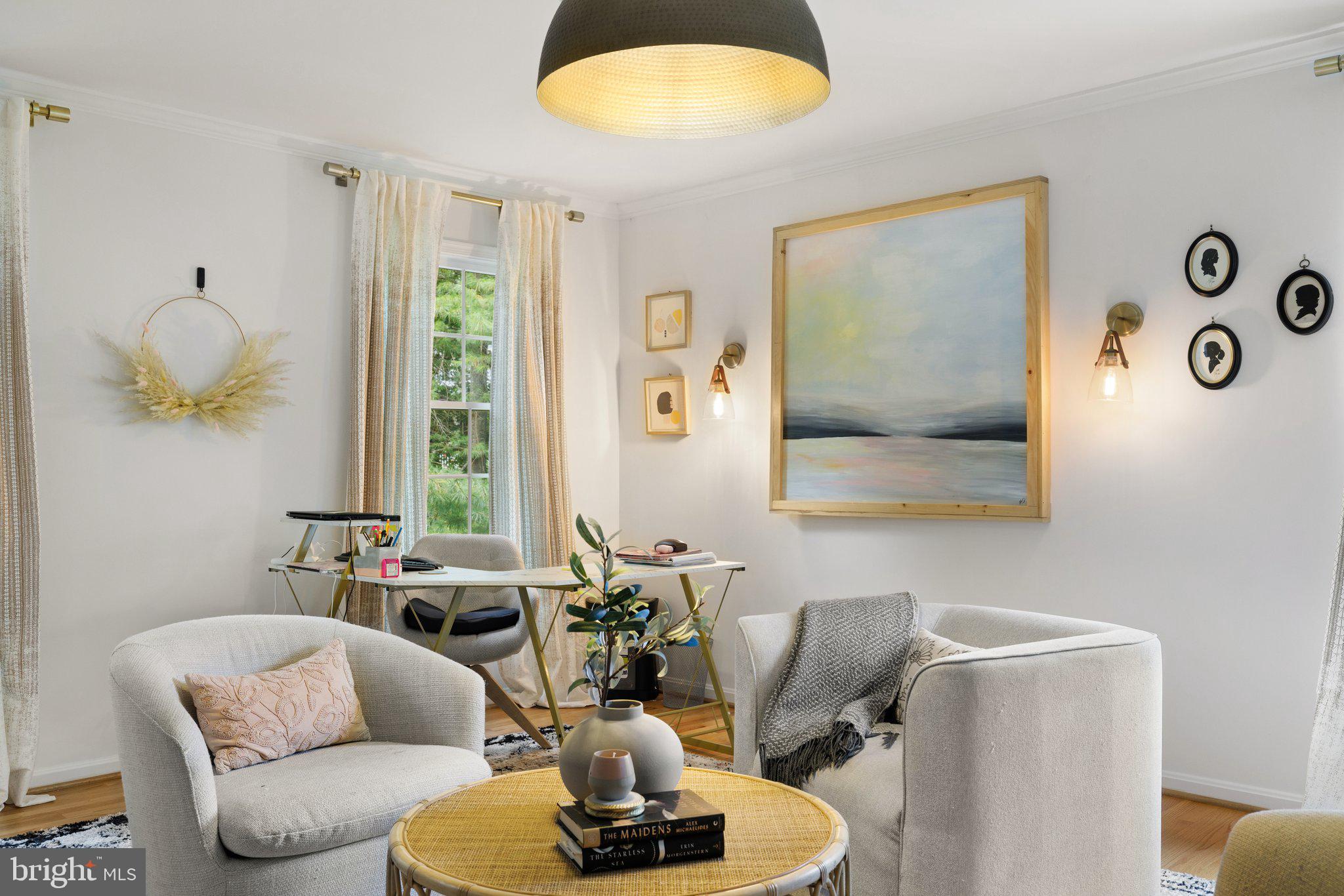 AVALON ESTS - Residential