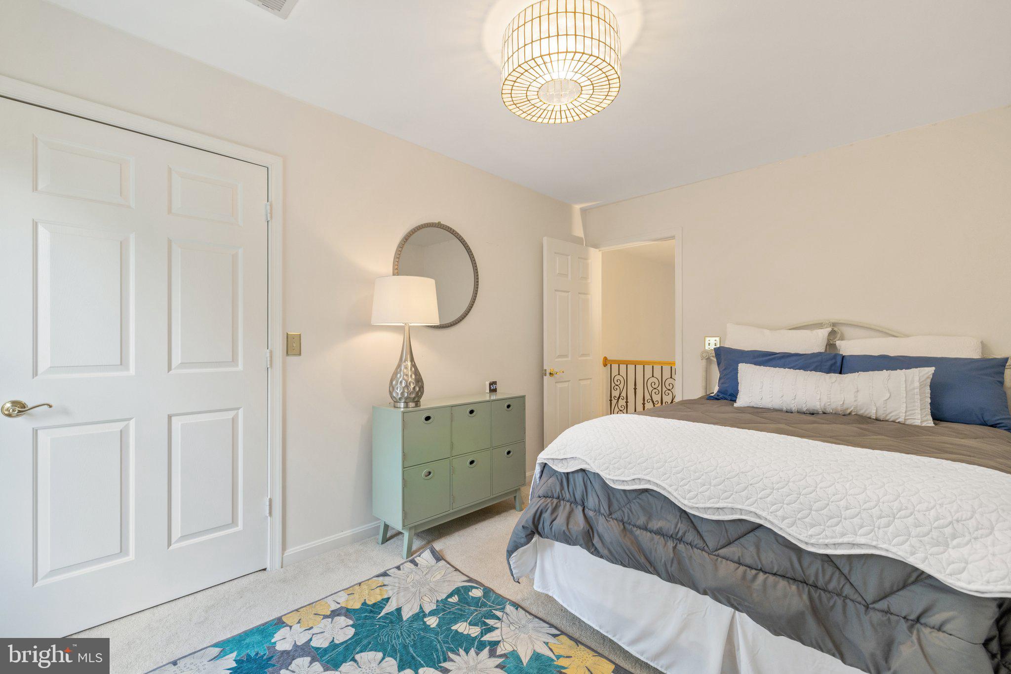 AVALON ESTS - Residential