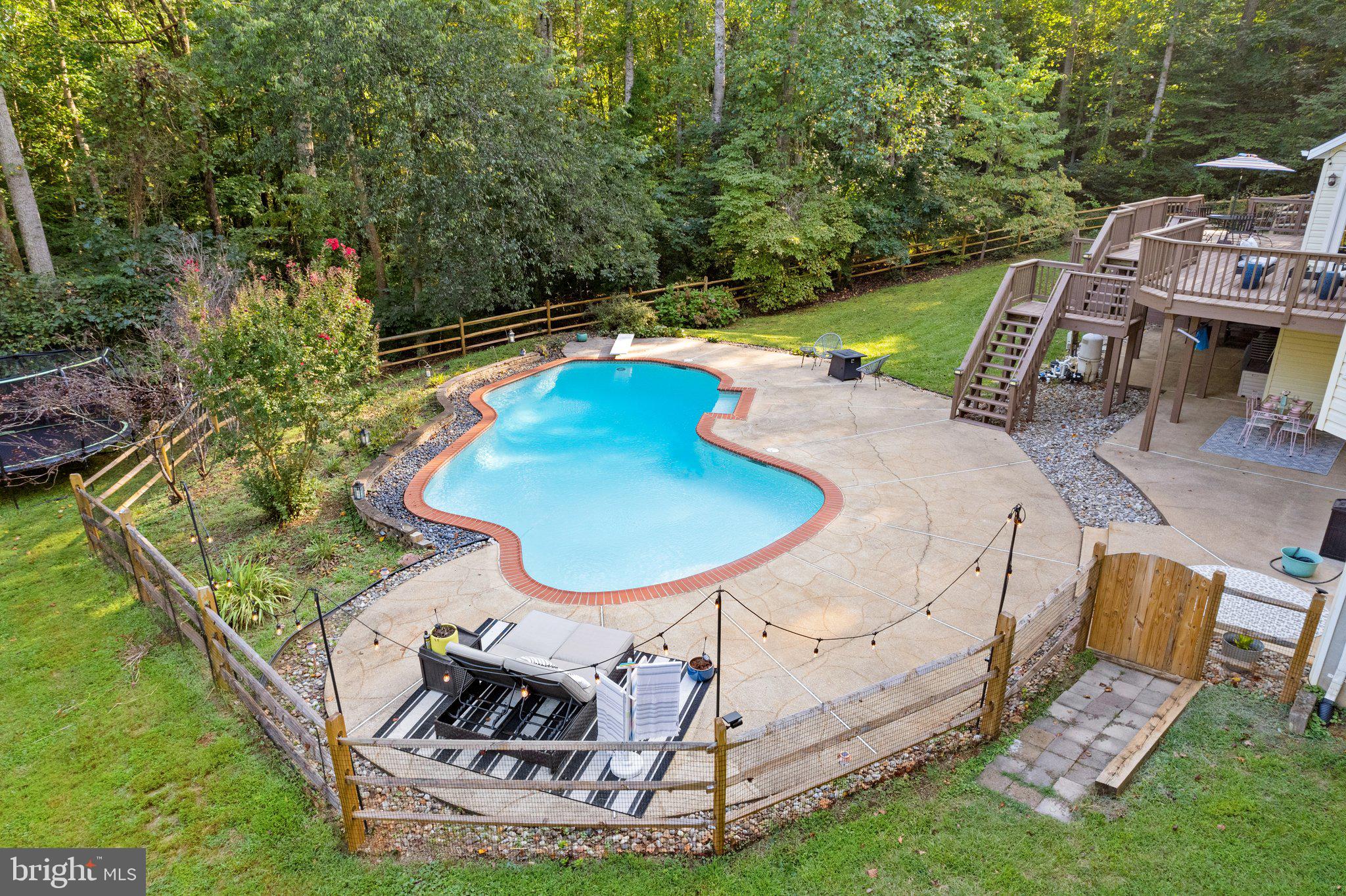 AVALON ESTS - Residential