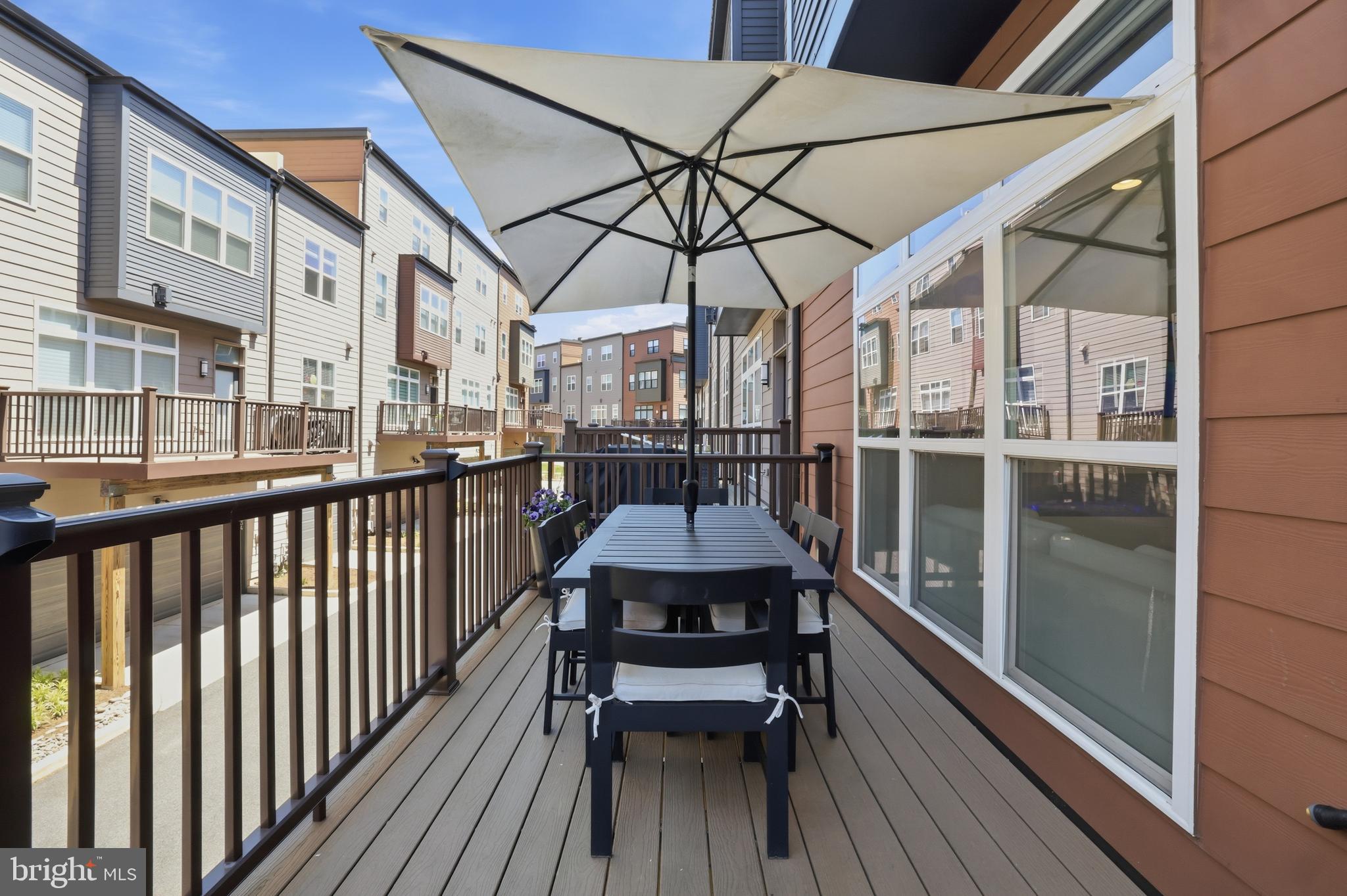 TOWER OAKS - Residential