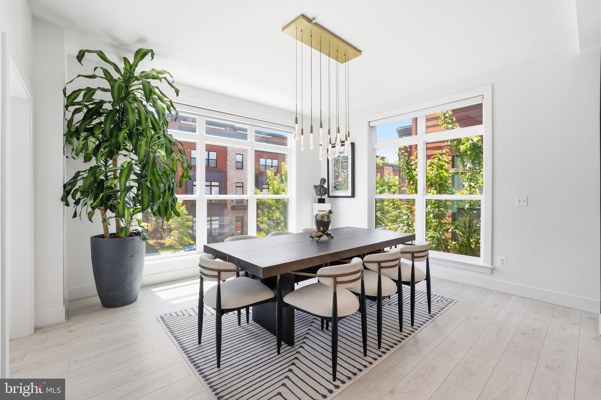 TOWER OAKS - Residential