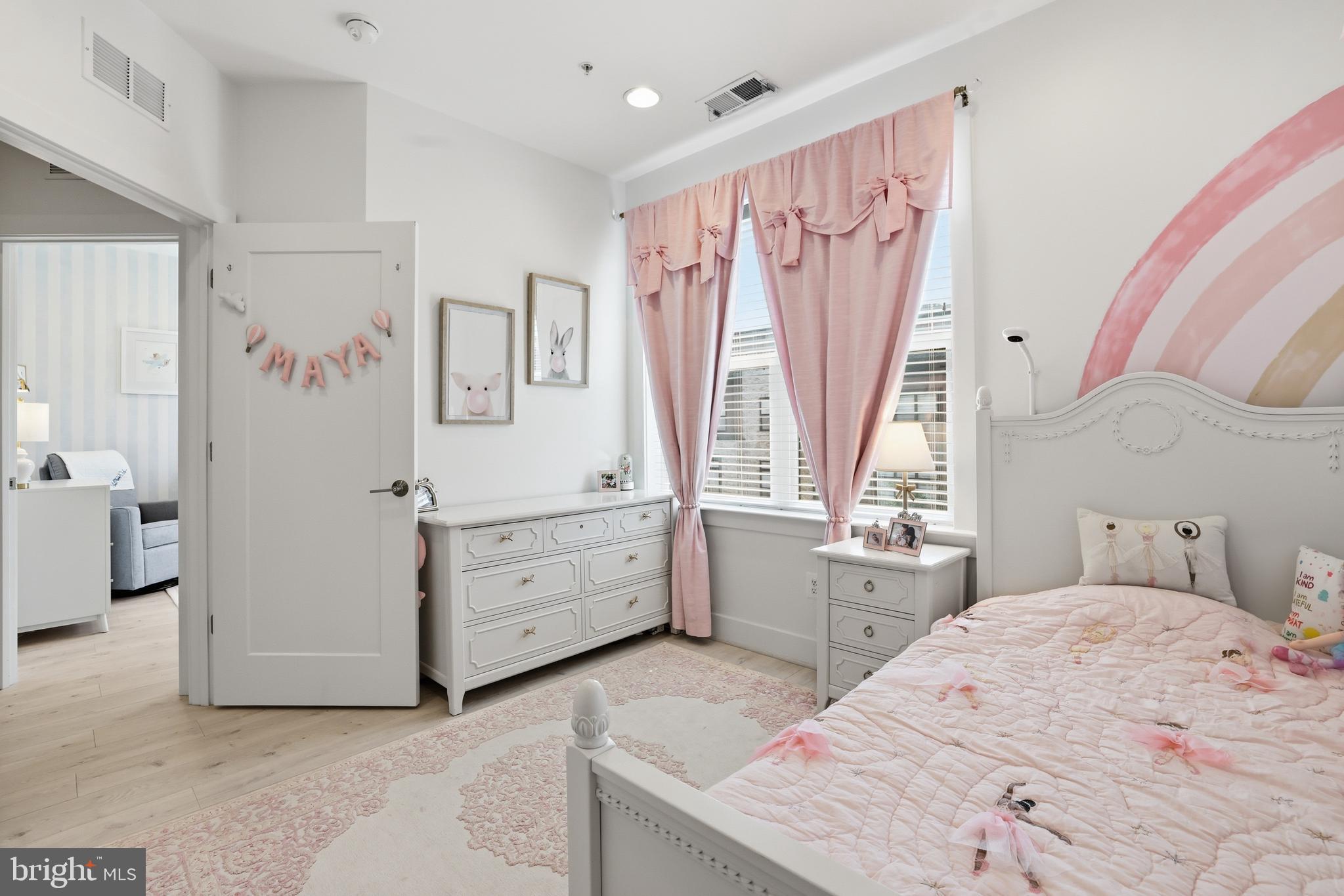 TOWER OAKS - Residential