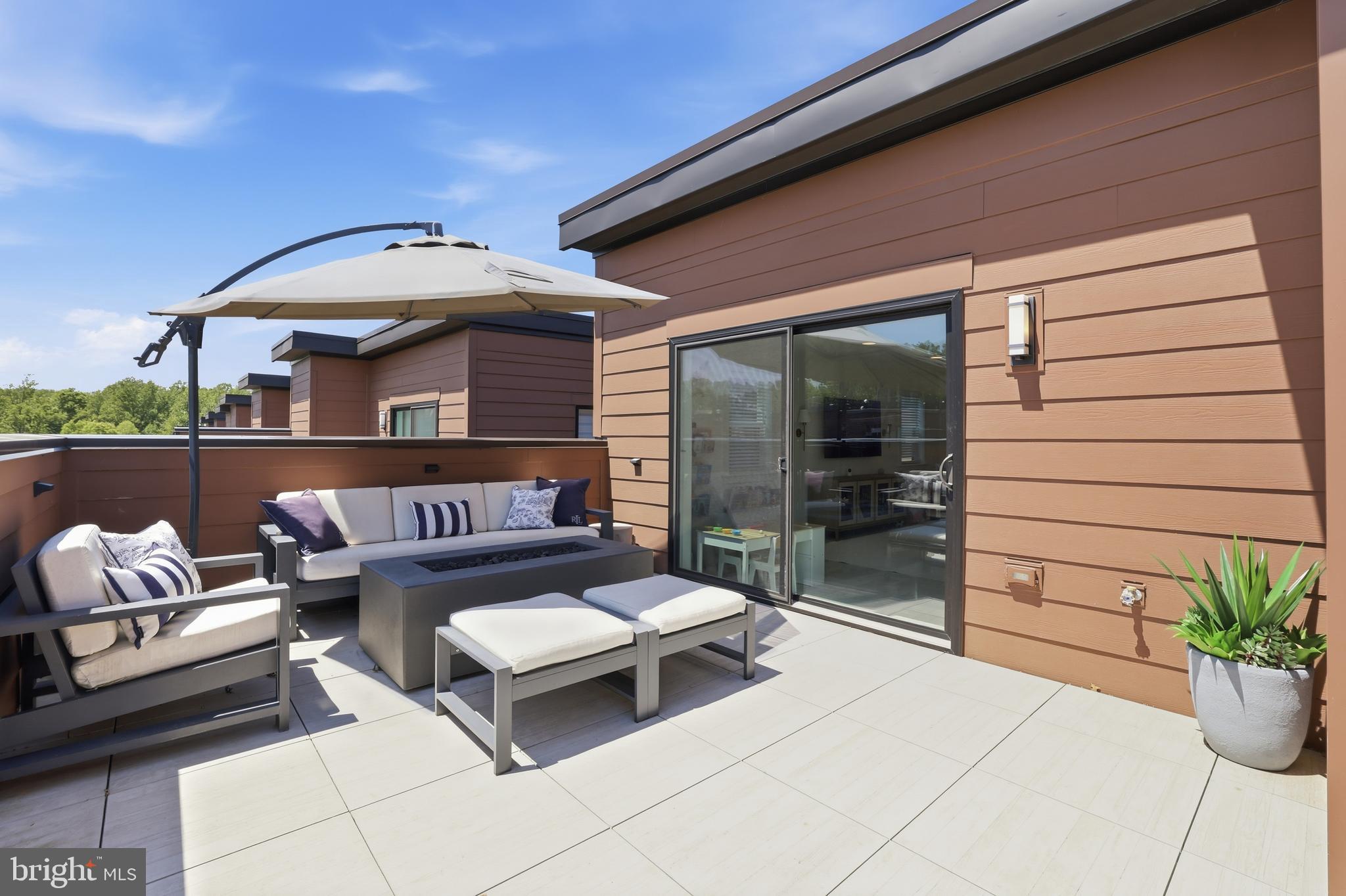 TOWER OAKS - Residential