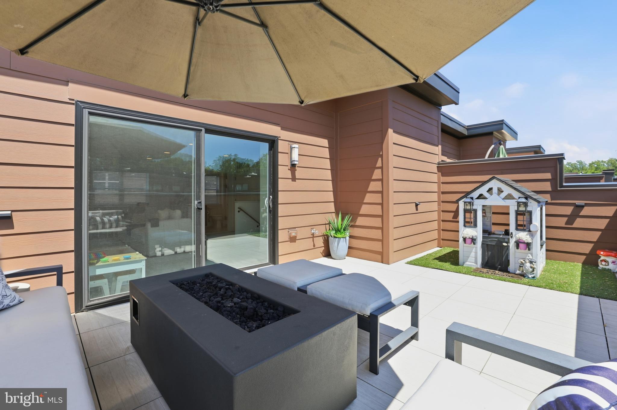 TOWER OAKS - Residential