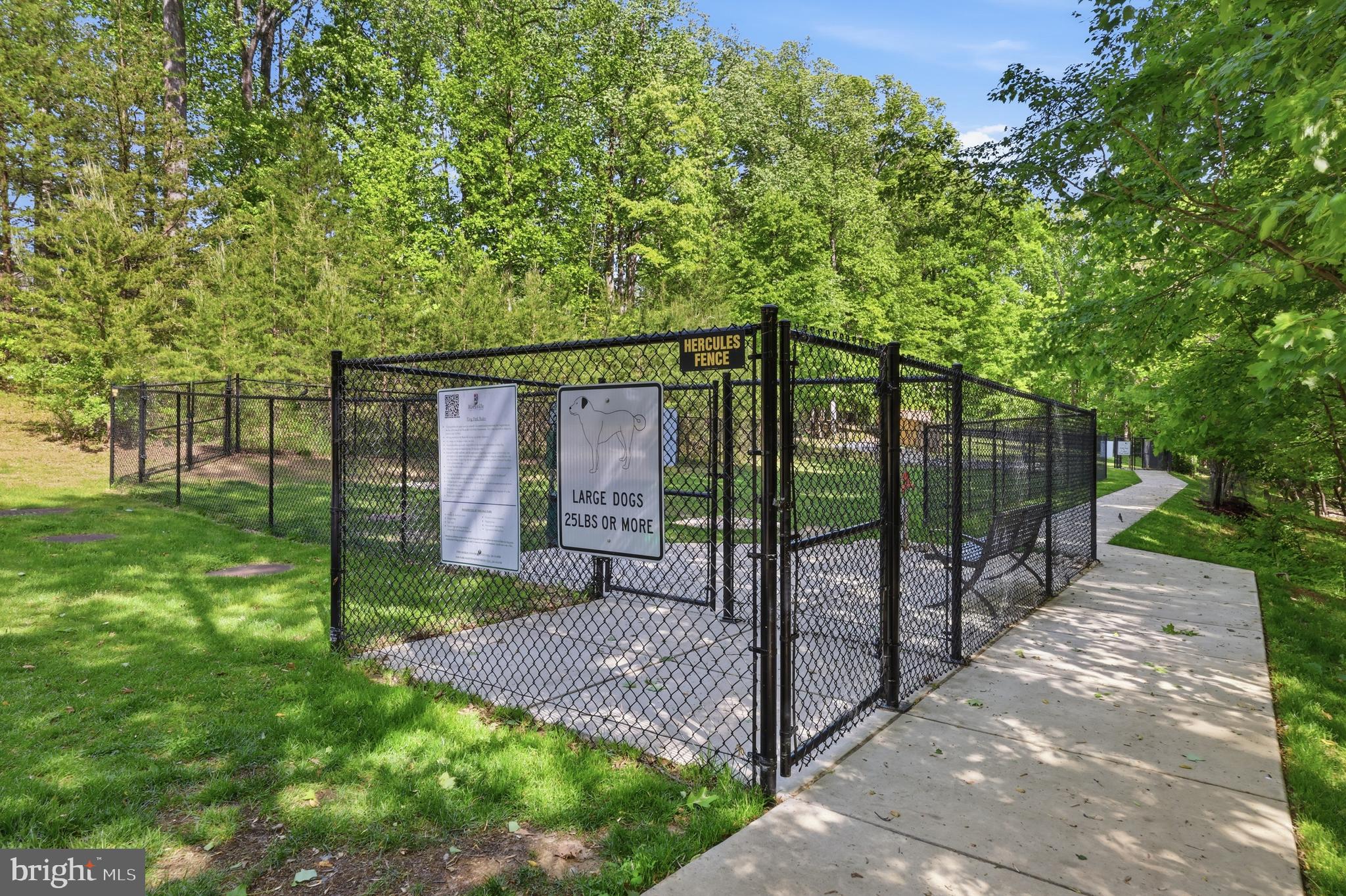 TOWER OAKS - Residential