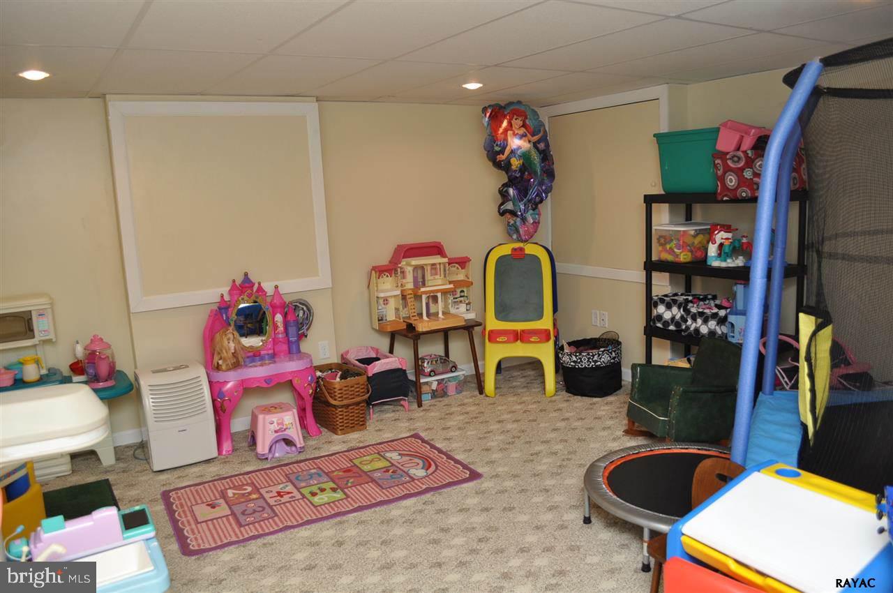 EAST BERLIN - Residential