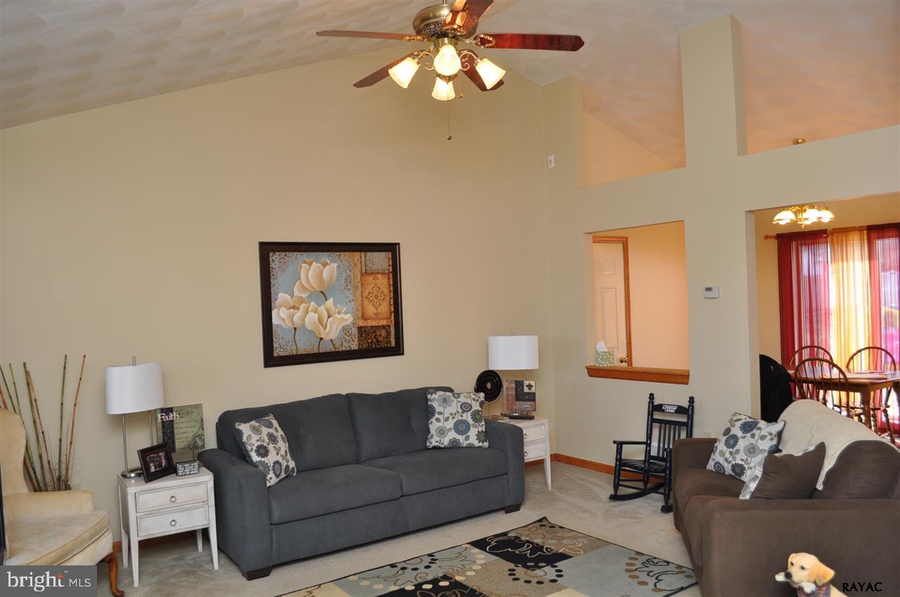 EAST BERLIN - Residential