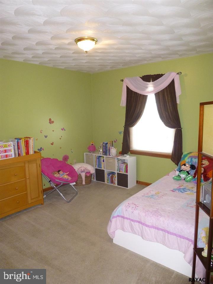 EAST BERLIN - Residential