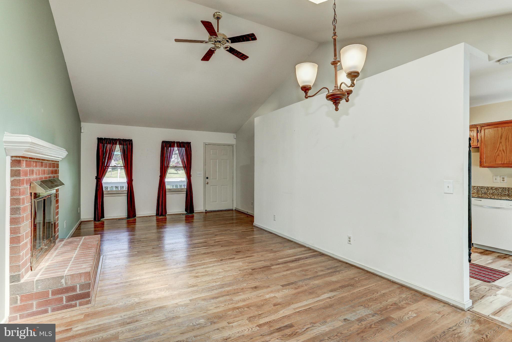 HICKORY KNOLL - Residential