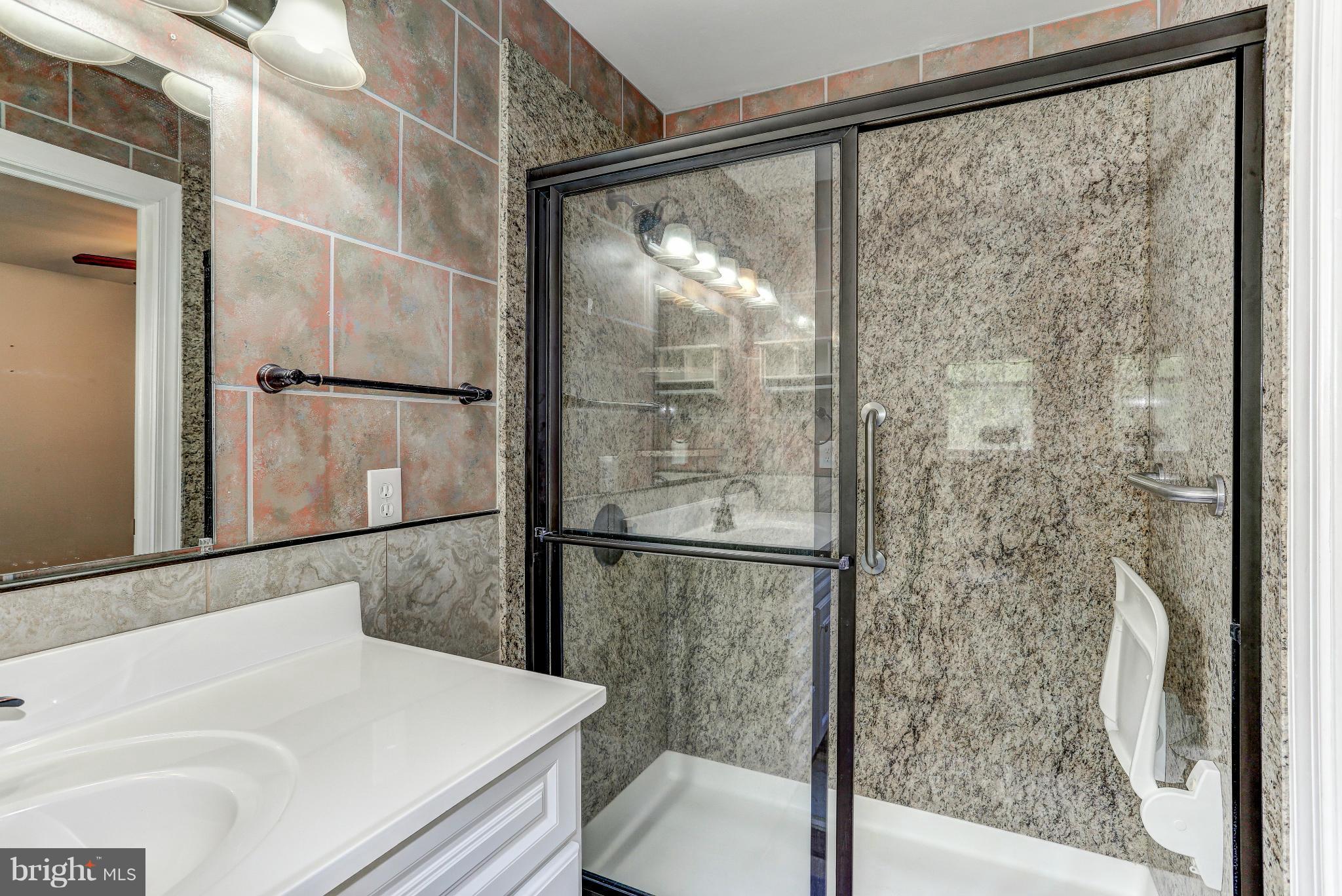 HICKORY KNOLL - Residential