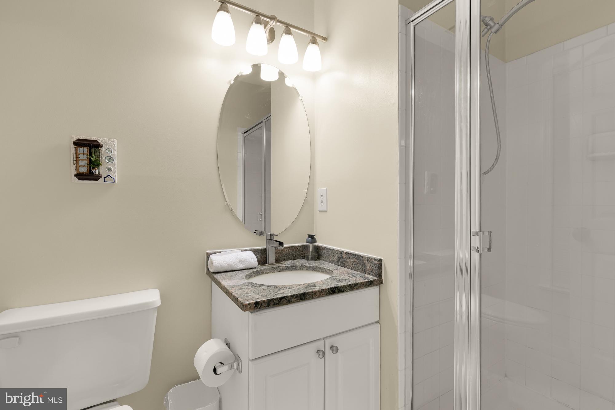 WHITLEY PARK CONDOMINIUM - Residential