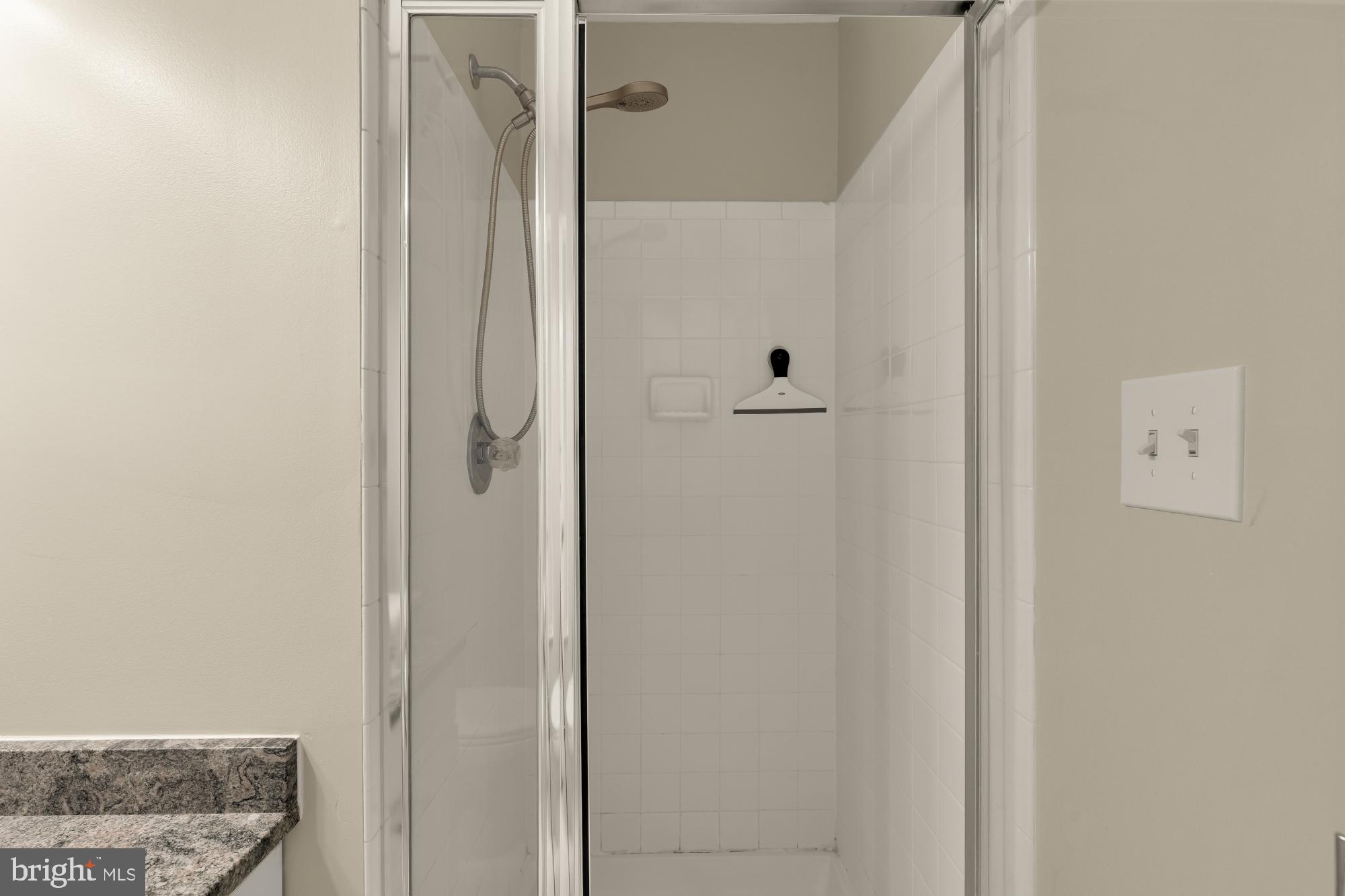 WHITLEY PARK CONDOMINIUM - Residential