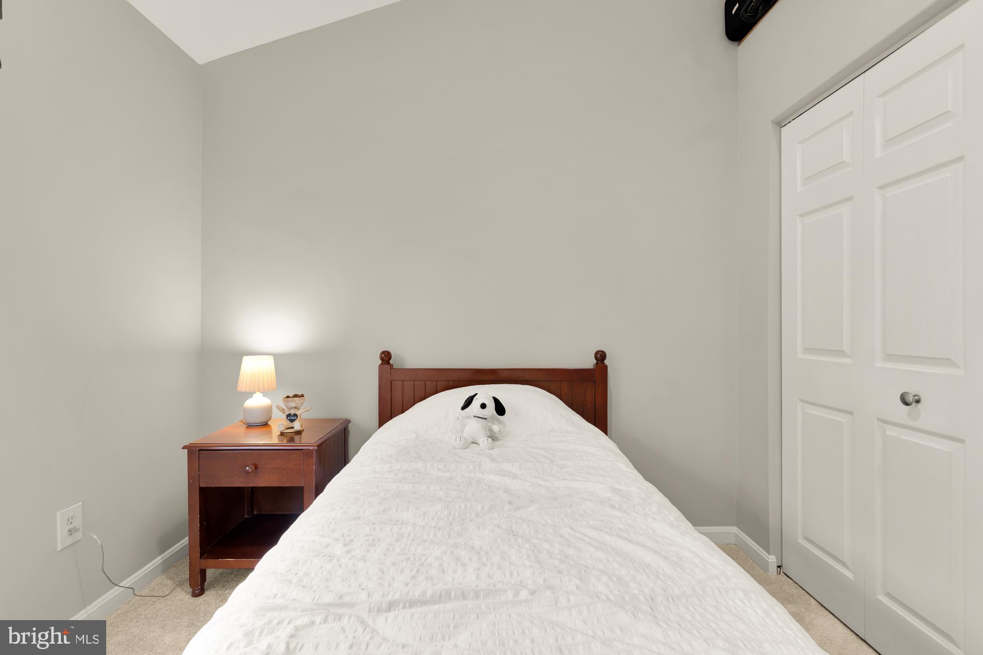 WHITLEY PARK CONDOMINIUM - Residential