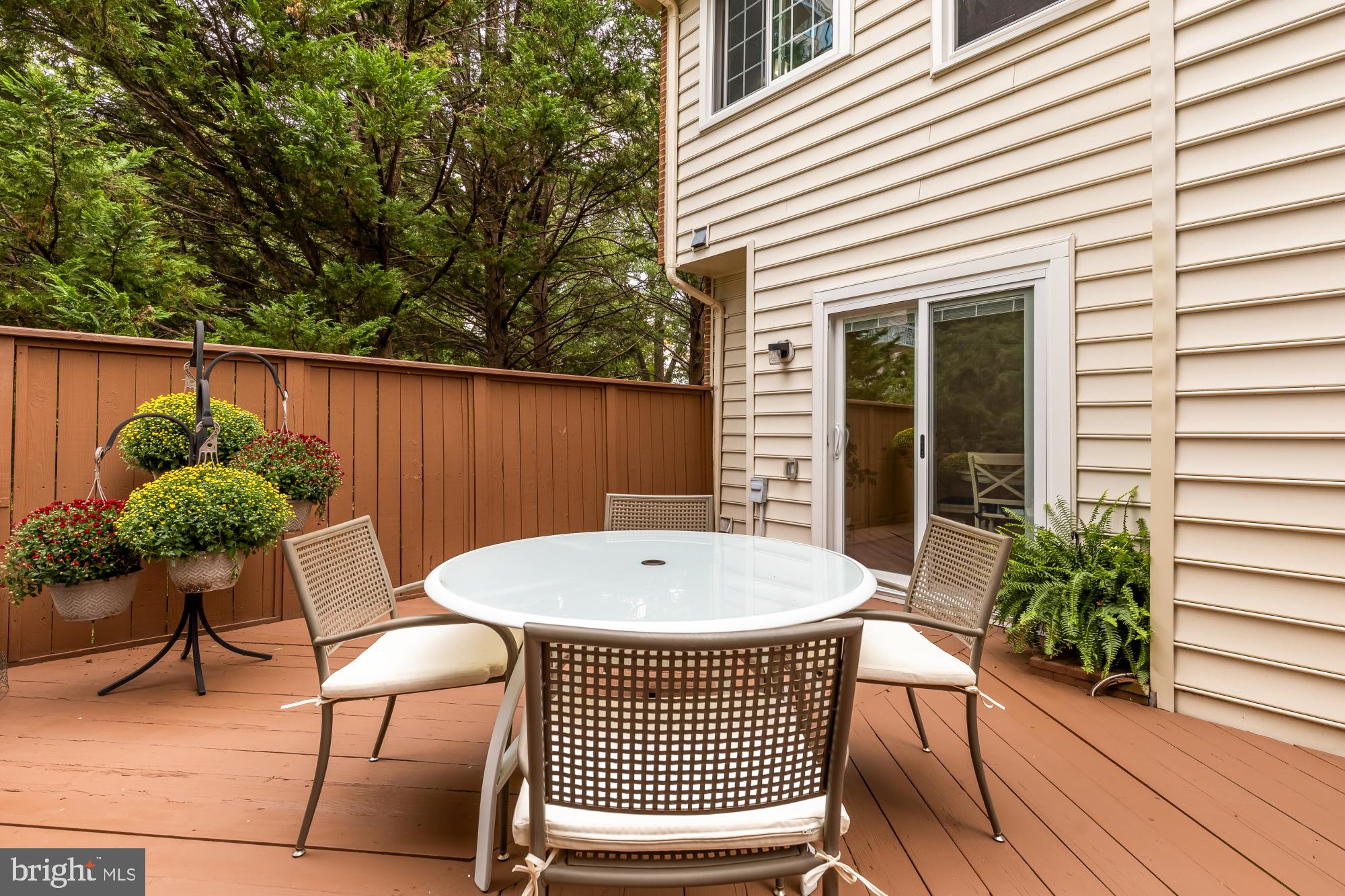 WHITLEY PARK CONDOMINIUM - Residential