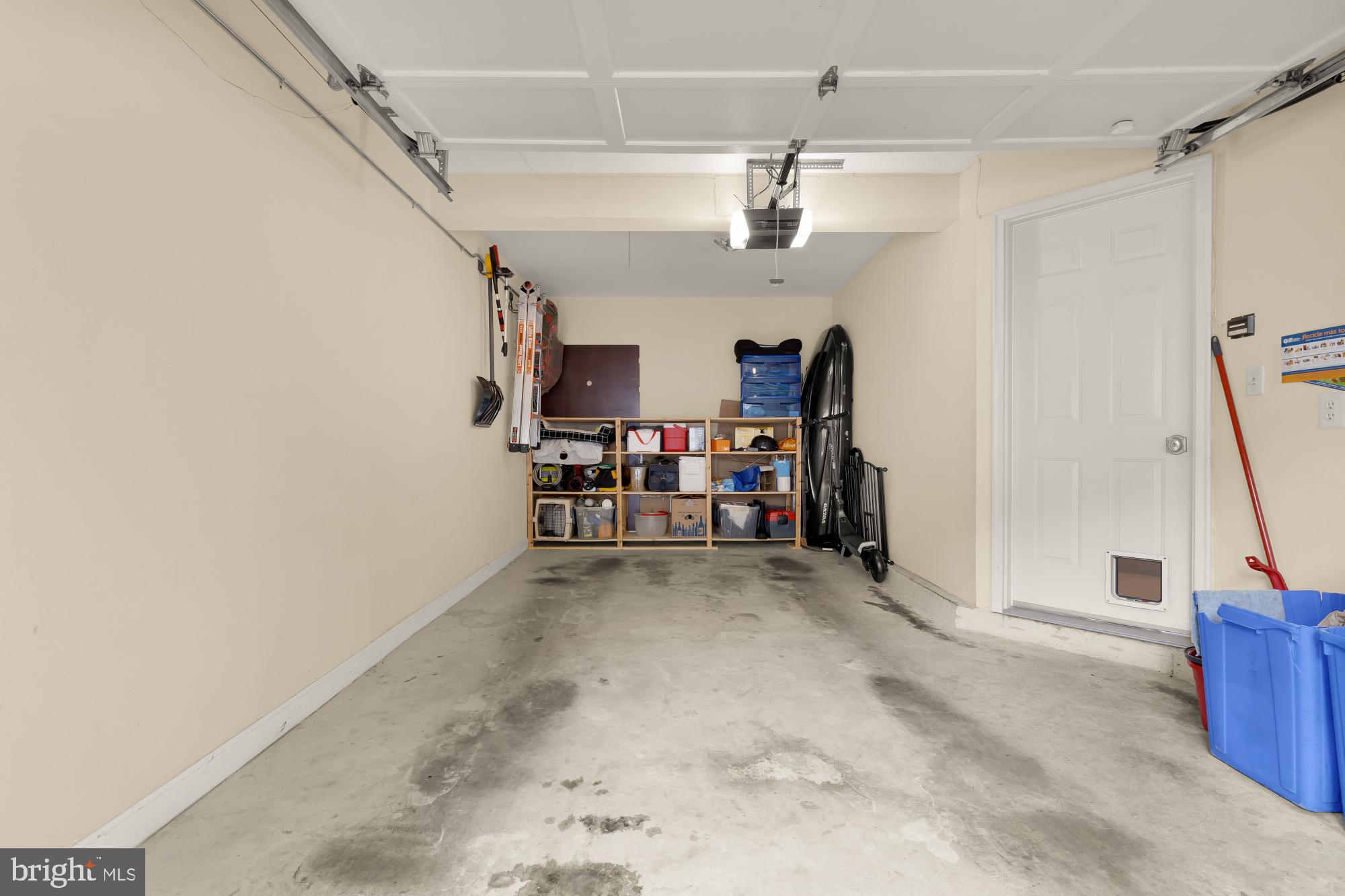 WHITLEY PARK CONDOMINIUM - Residential