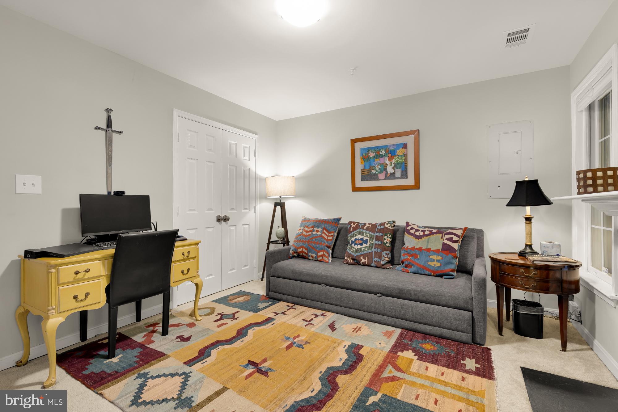 WHITLEY PARK CONDOMINIUM - Residential