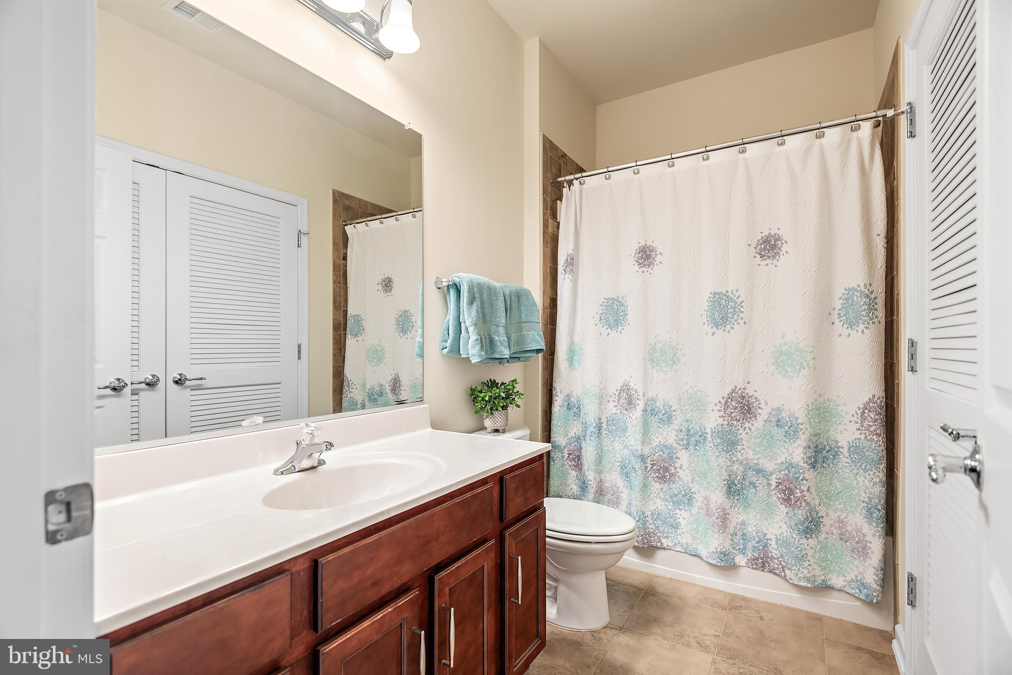 LEESBOROUGH - Residential