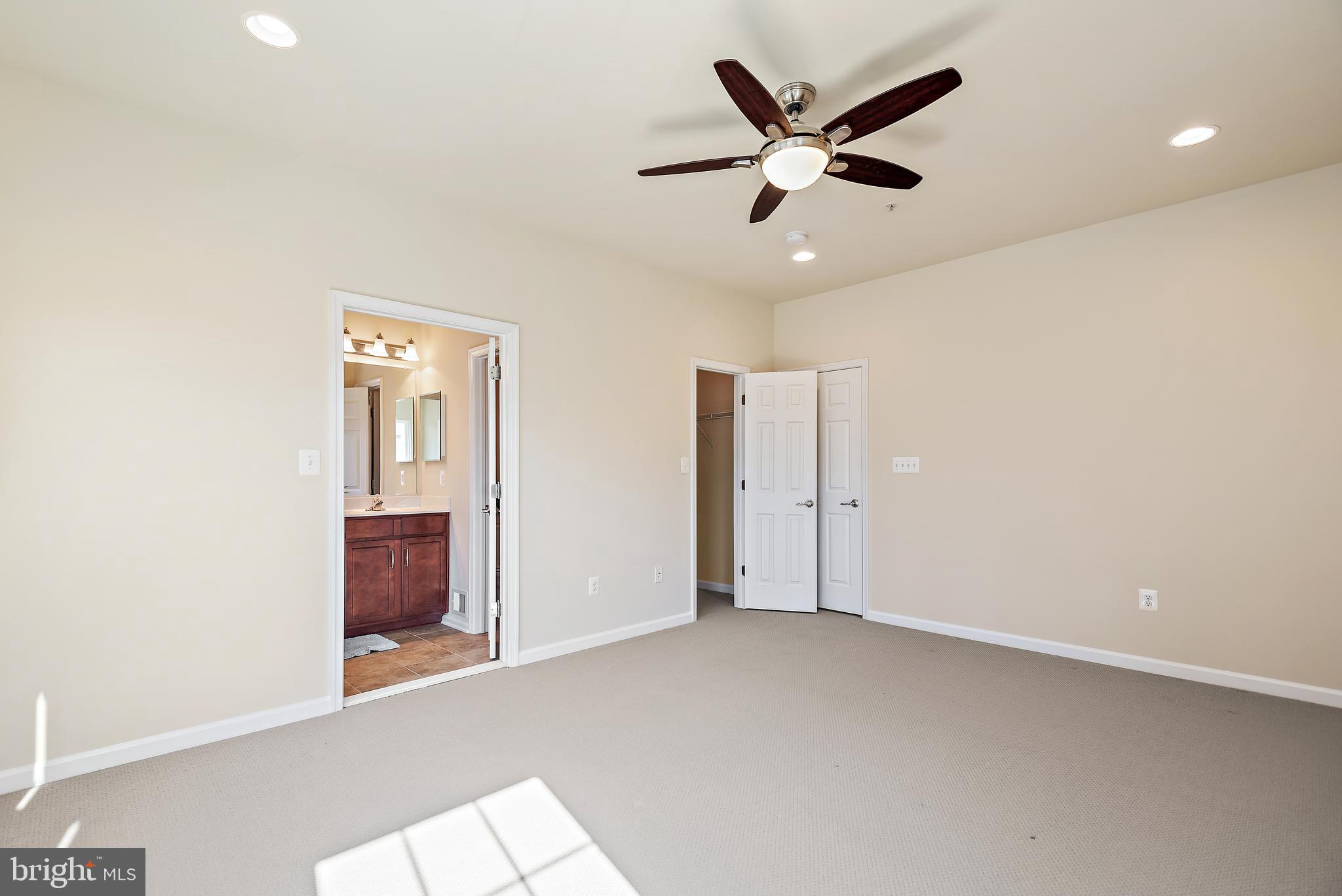 LEESBOROUGH - Residential