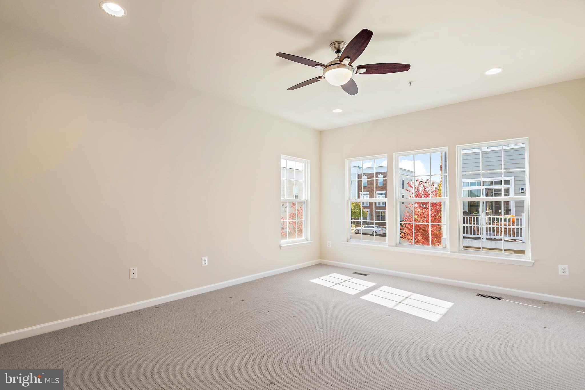 LEESBOROUGH - Residential