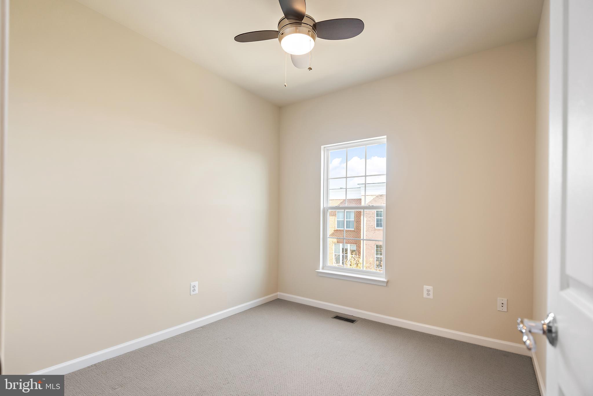 LEESBOROUGH - Residential