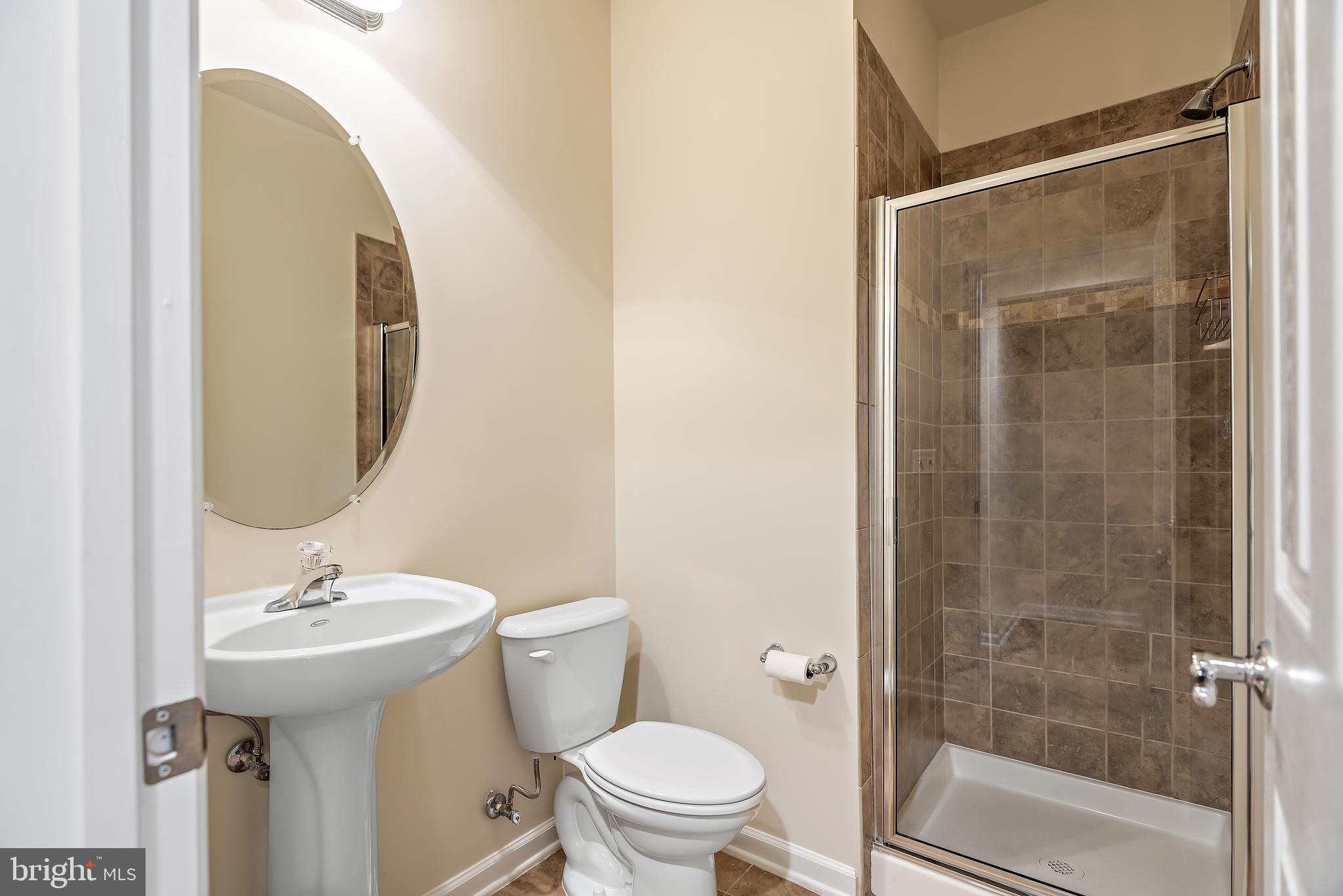 LEESBOROUGH - Residential