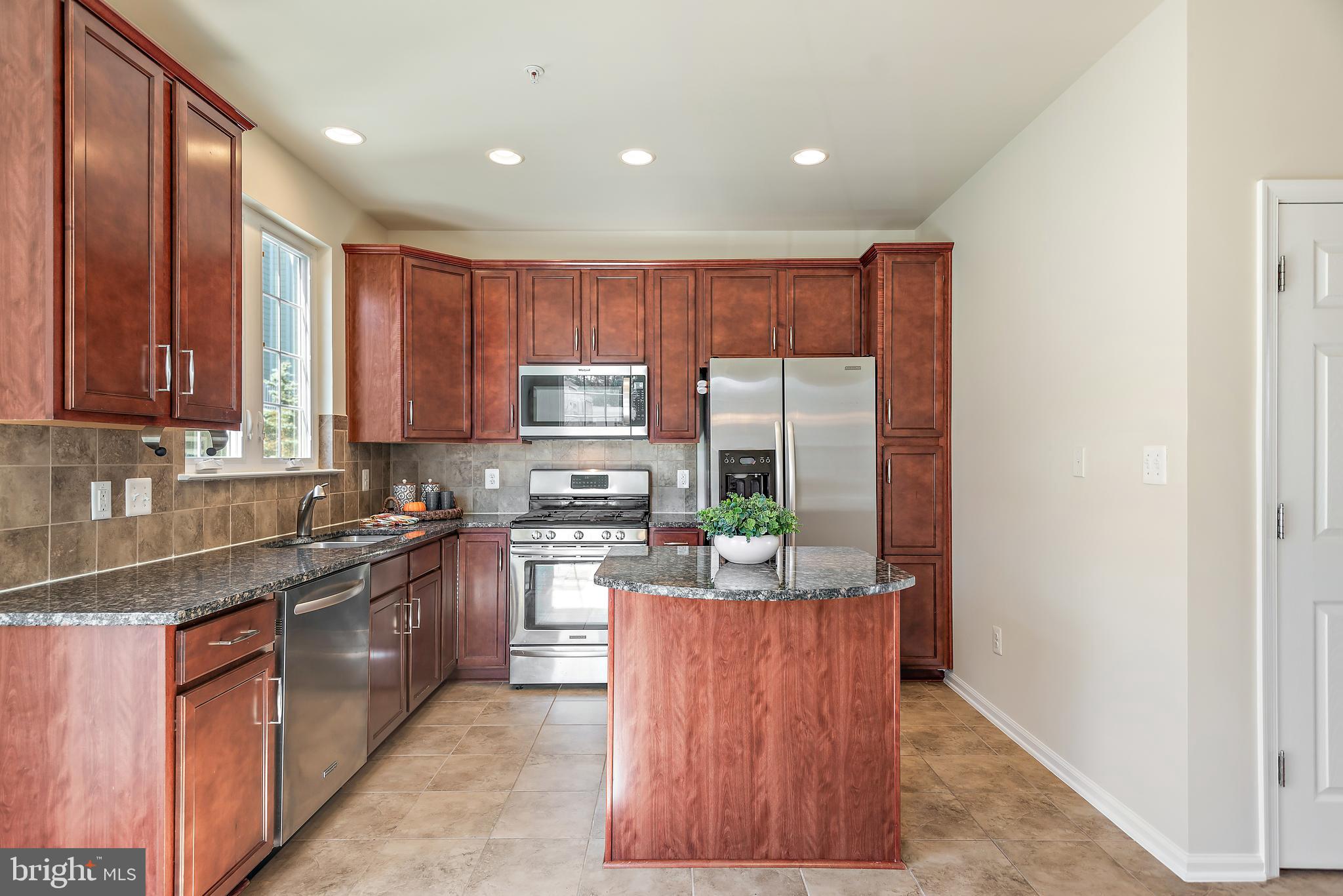 LEESBOROUGH - Residential