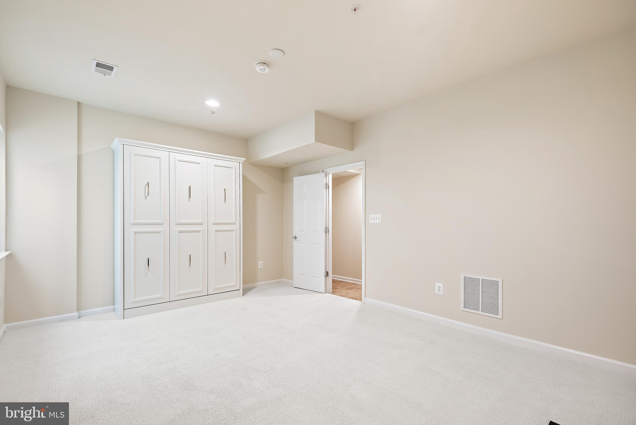 LEESBOROUGH - Residential