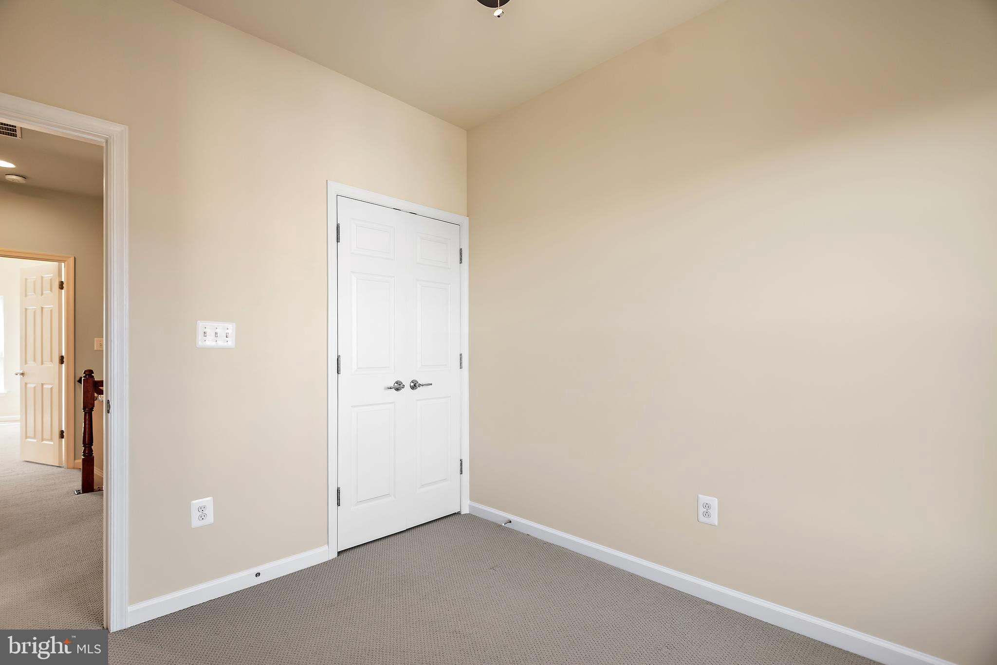 LEESBOROUGH - Residential