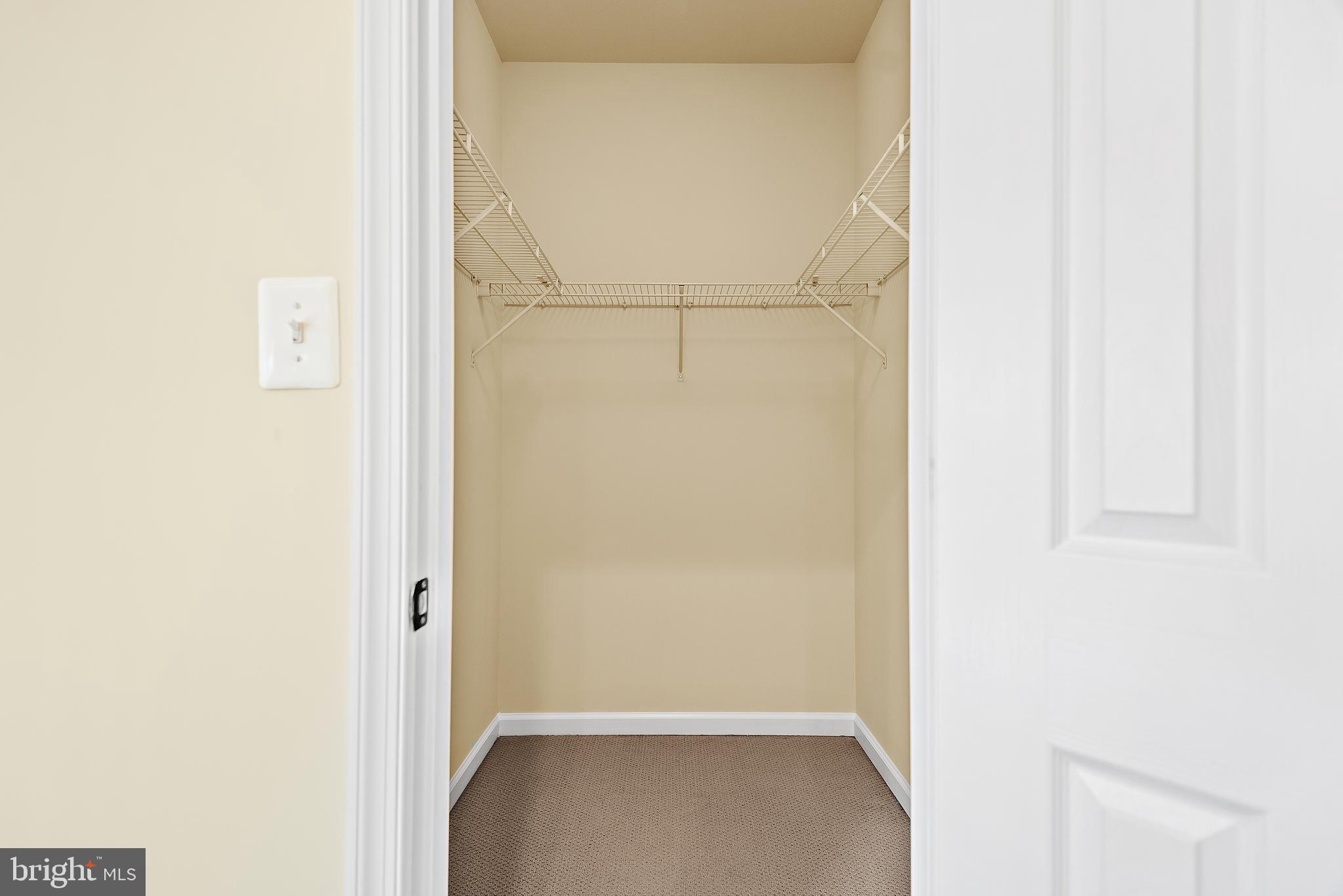 LEESBOROUGH - Residential