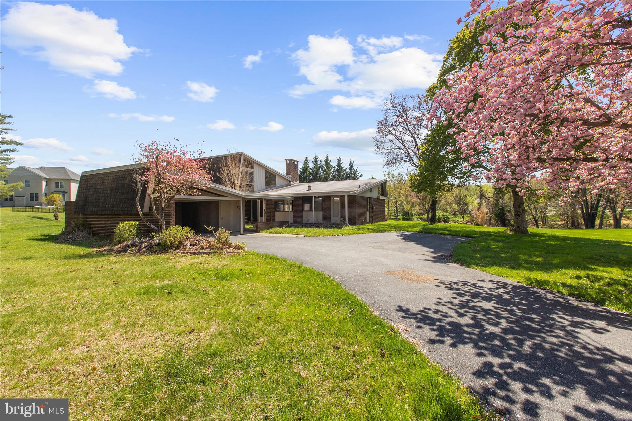 LONG MEADOW AT GARRISON - Residential