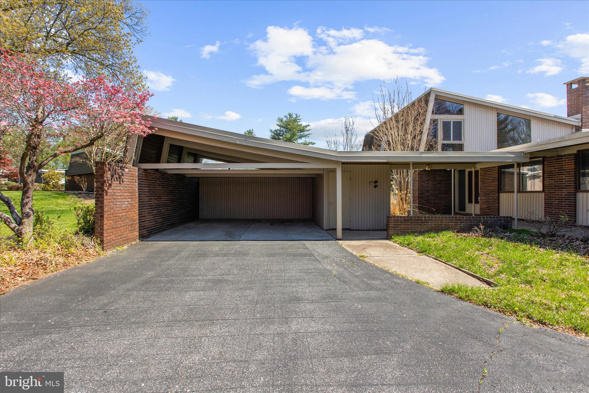 LONG MEADOW AT GARRISON - Residential