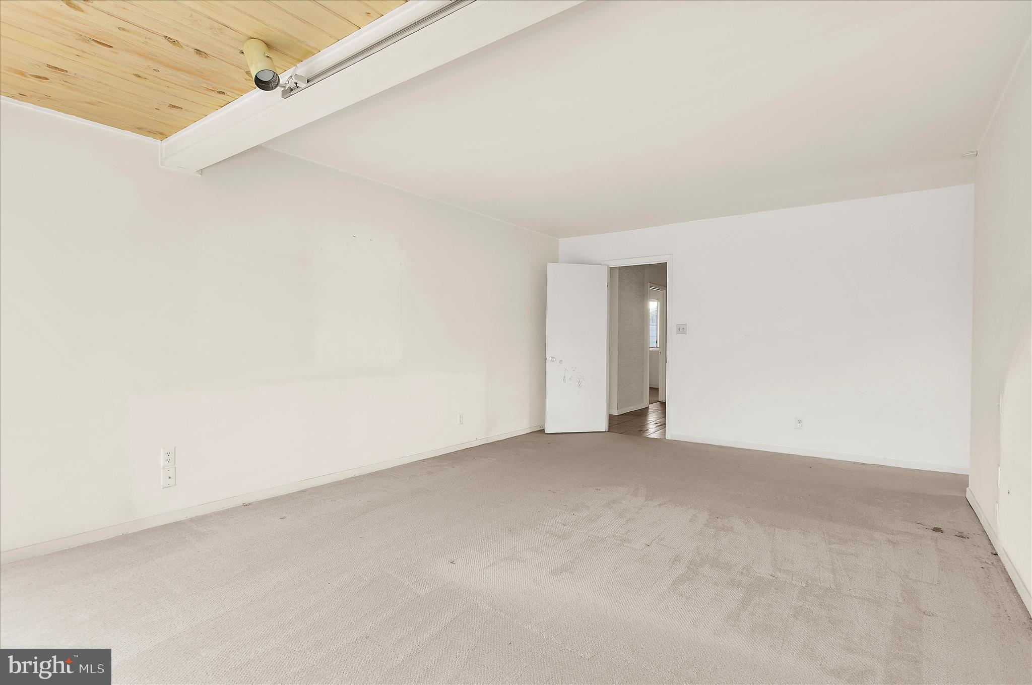 LONG MEADOW AT GARRISON - Residential