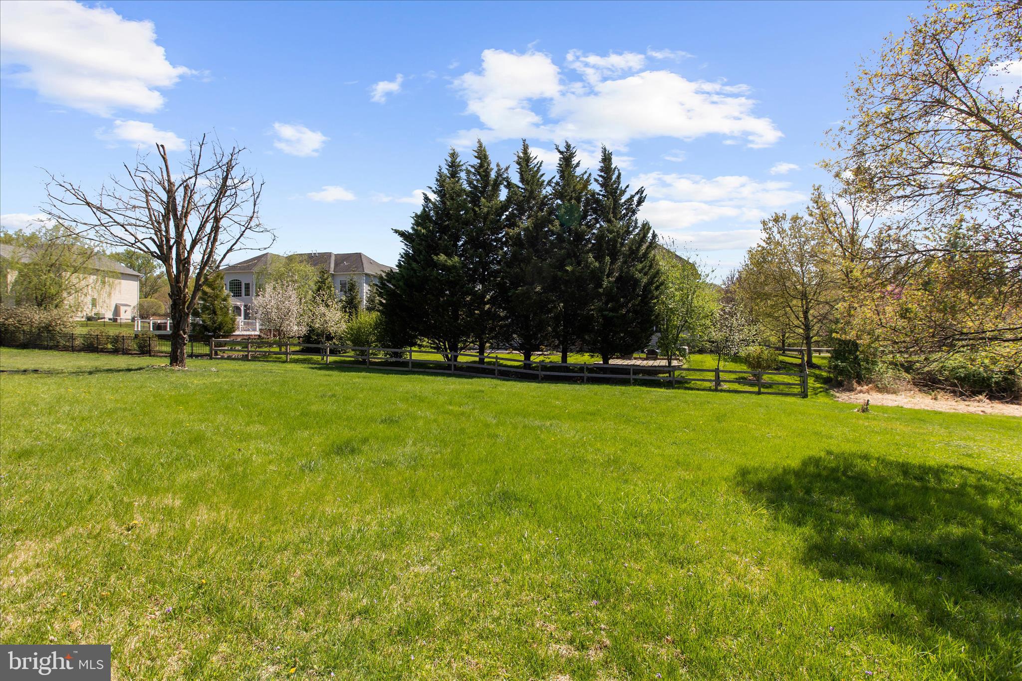 LONG MEADOW AT GARRISON - Residential