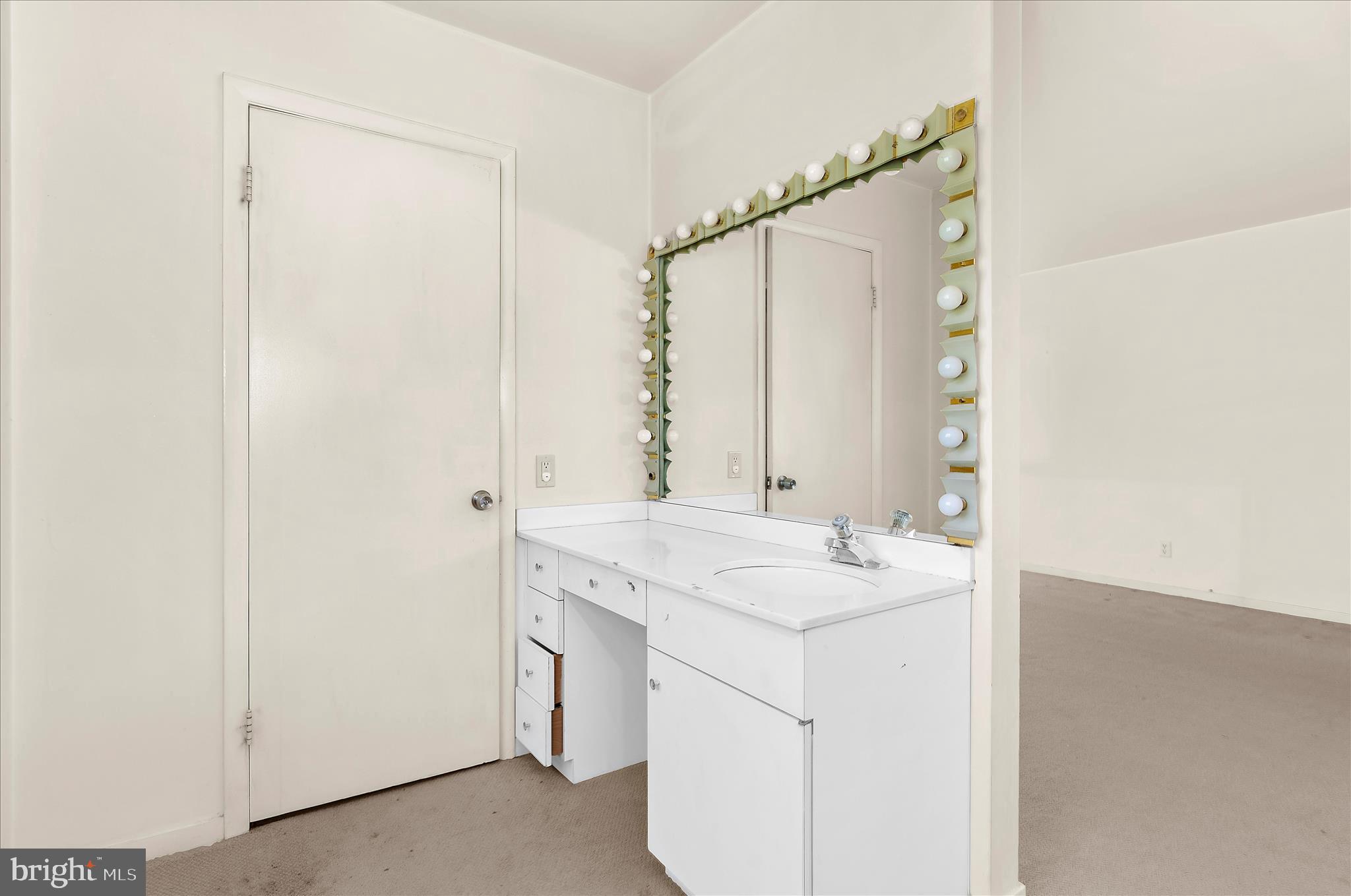 LONG MEADOW AT GARRISON - Residential