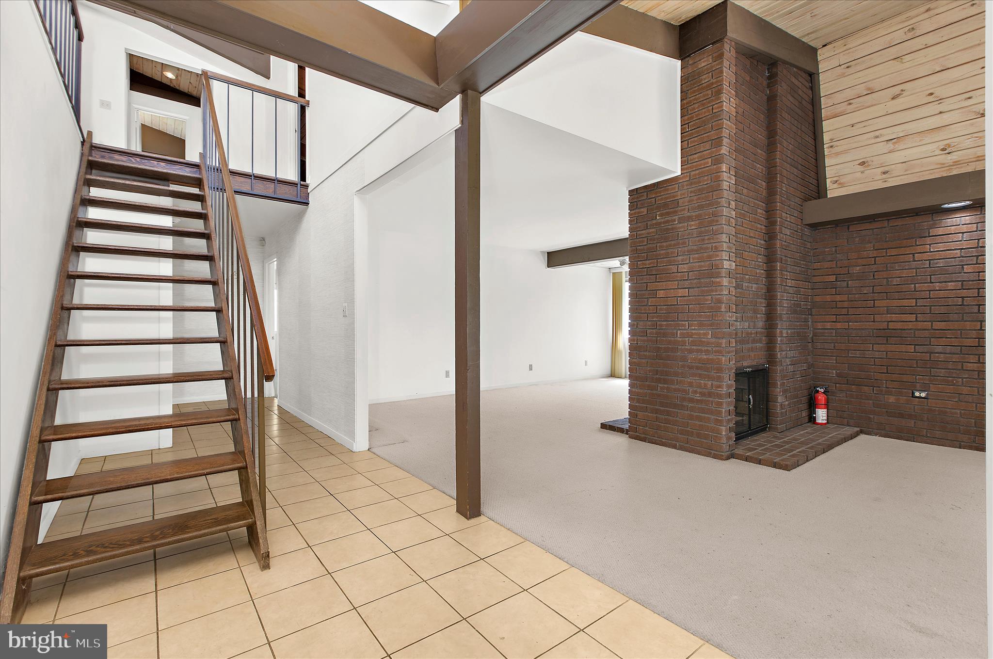 LONG MEADOW AT GARRISON - Residential