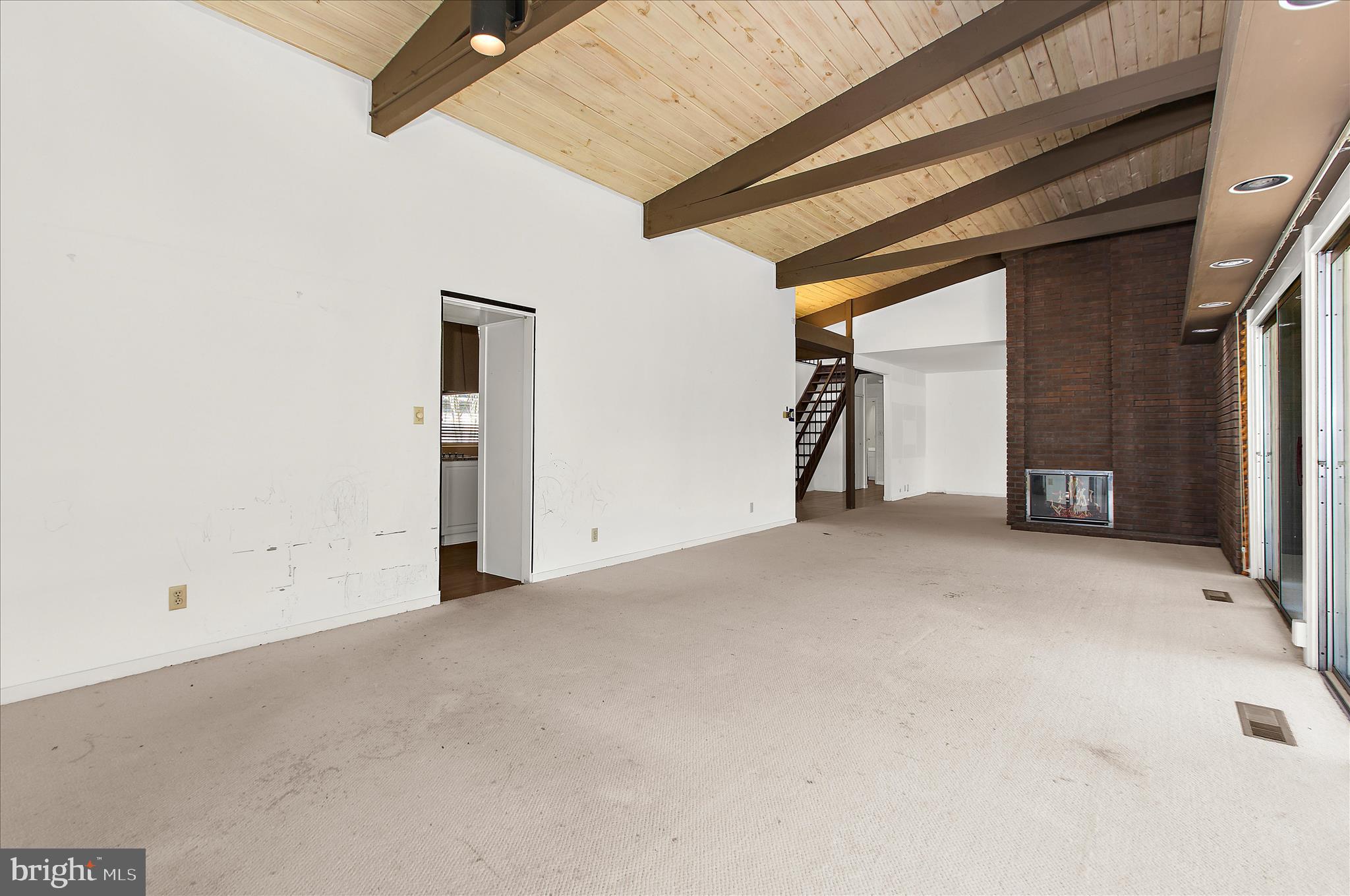 LONG MEADOW AT GARRISON - Residential