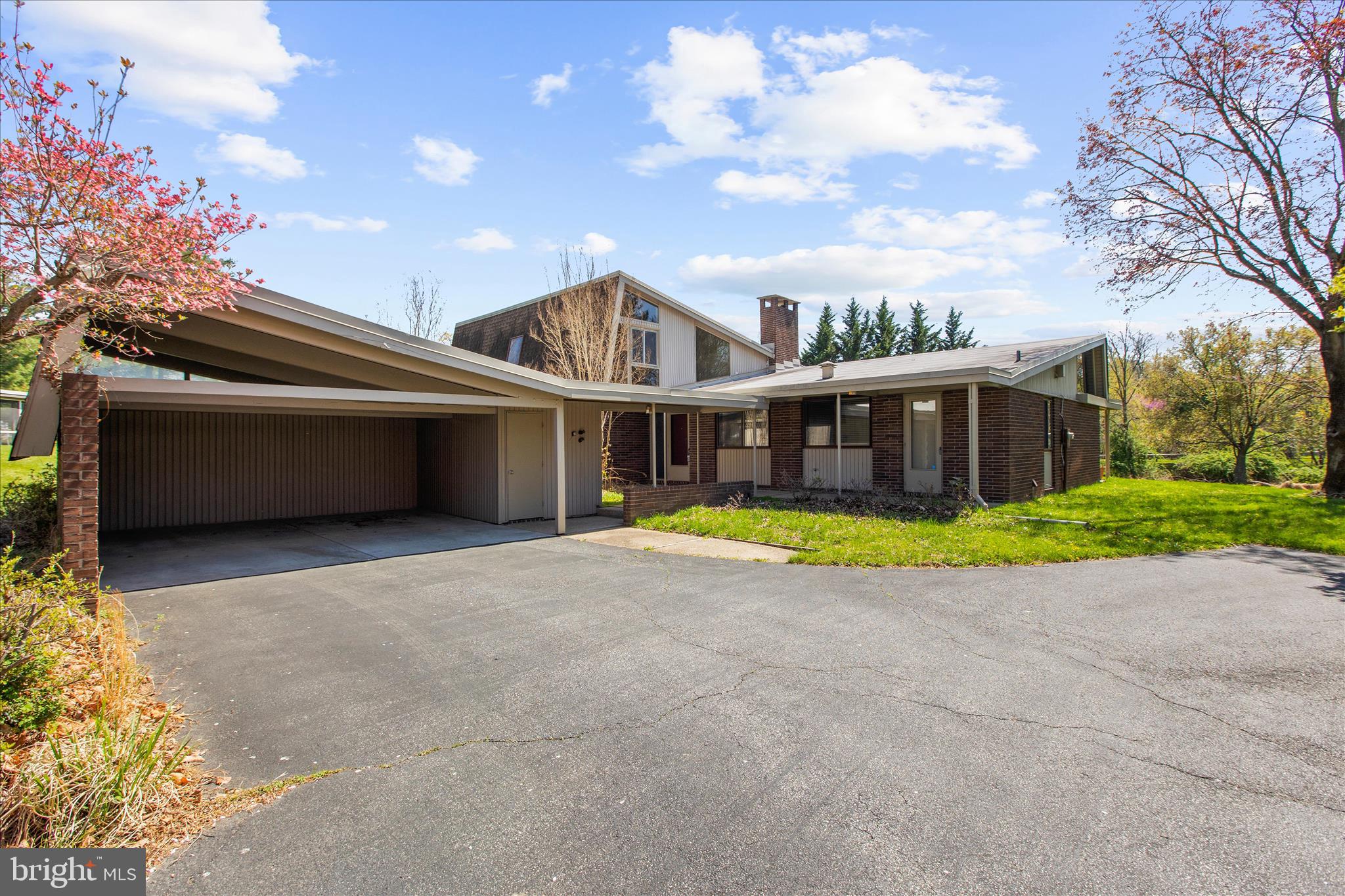 LONG MEADOW AT GARRISON - Residential