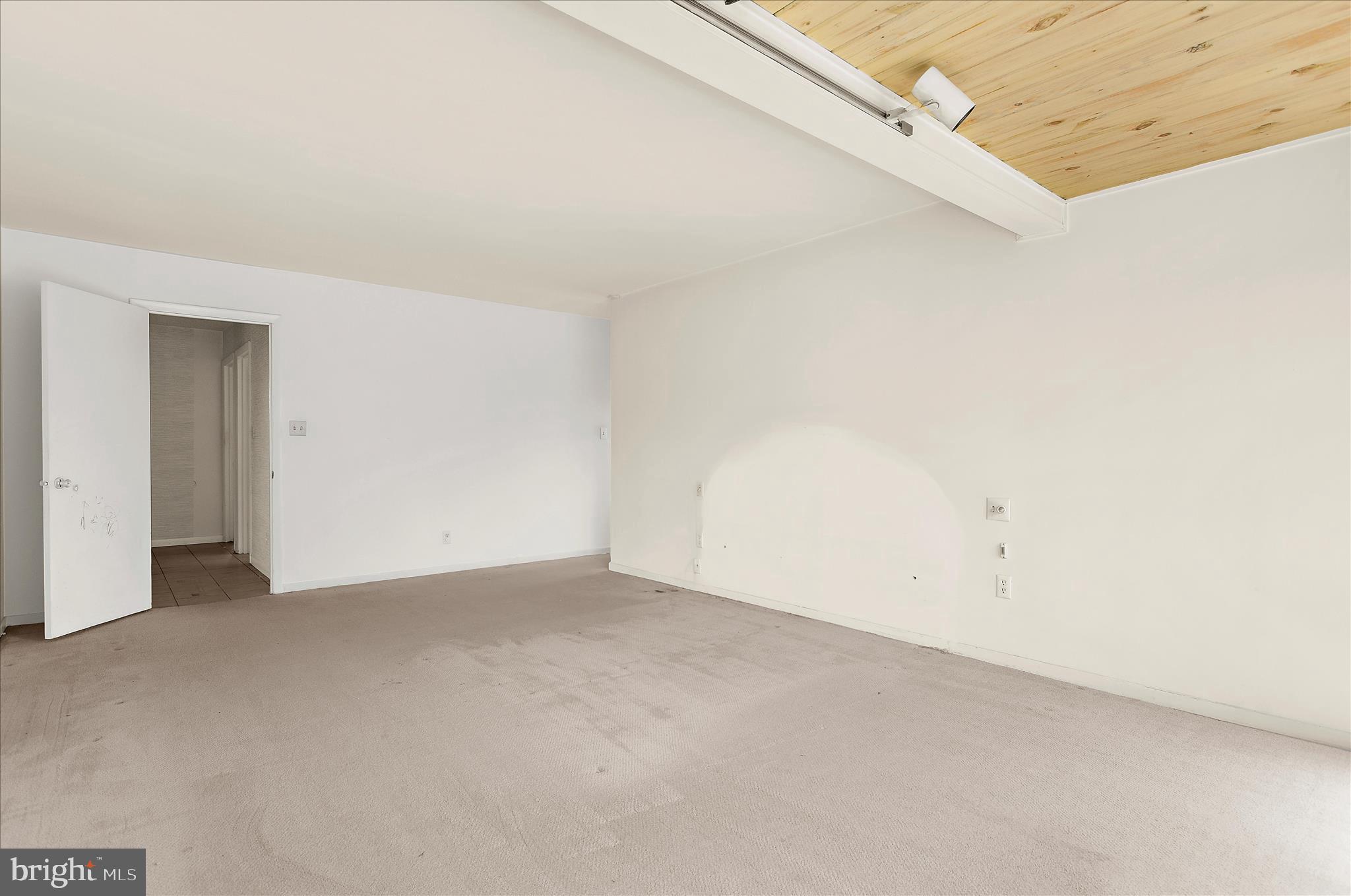 LONG MEADOW AT GARRISON - Residential