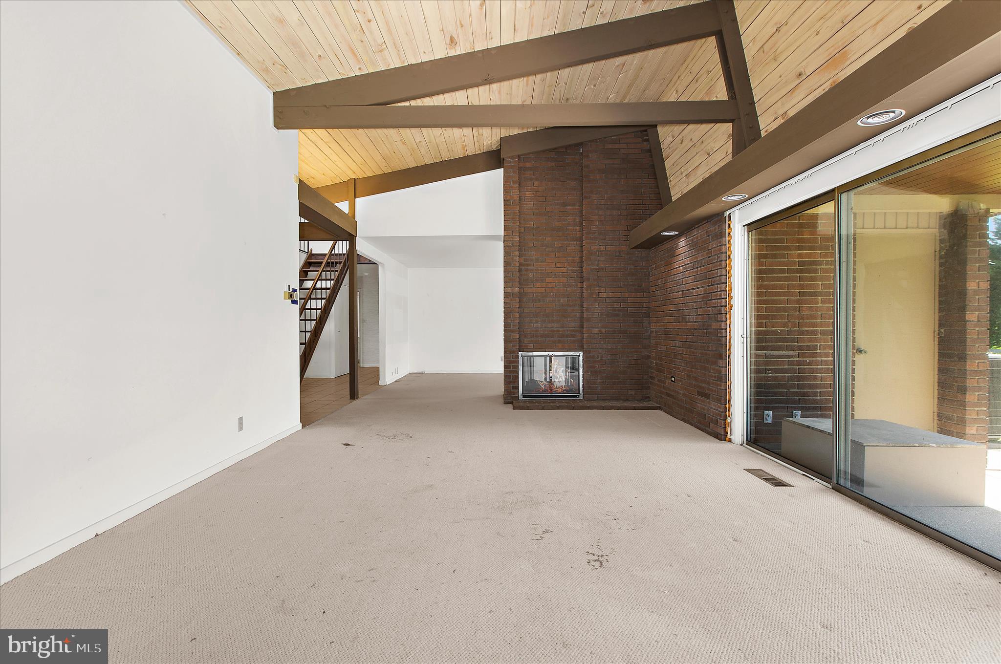 LONG MEADOW AT GARRISON - Residential