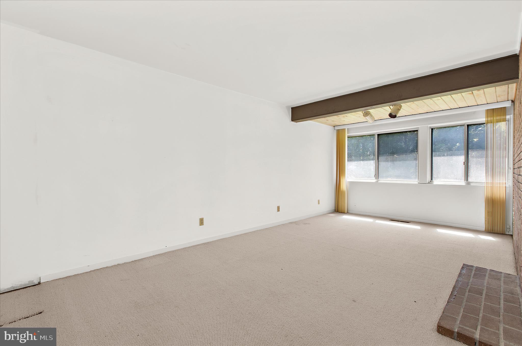 LONG MEADOW AT GARRISON - Residential