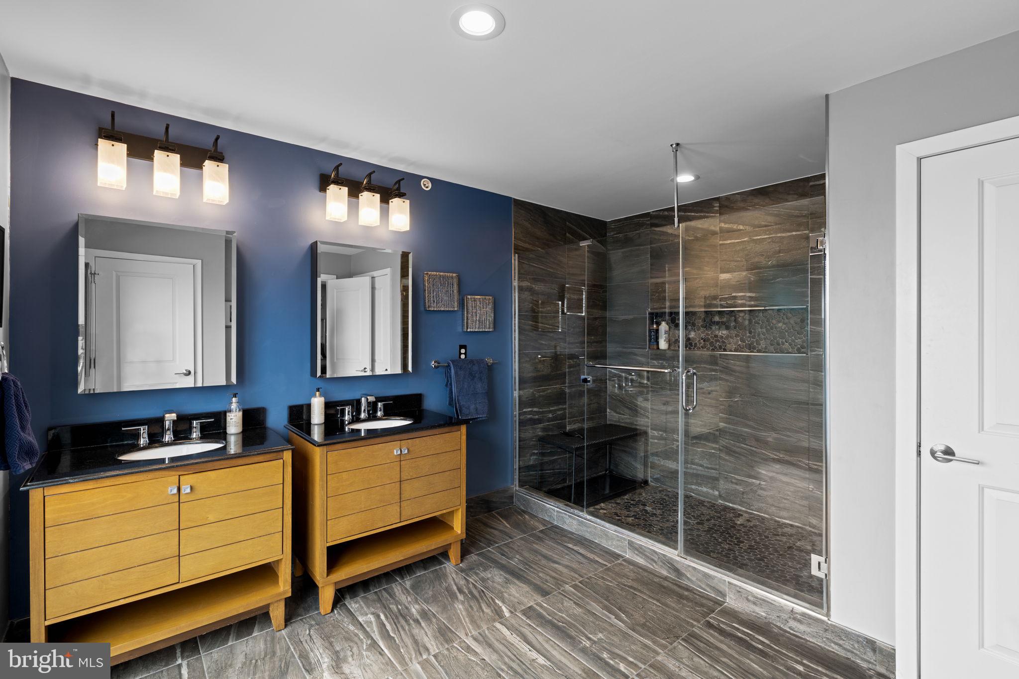 MANAYUNK - Residential