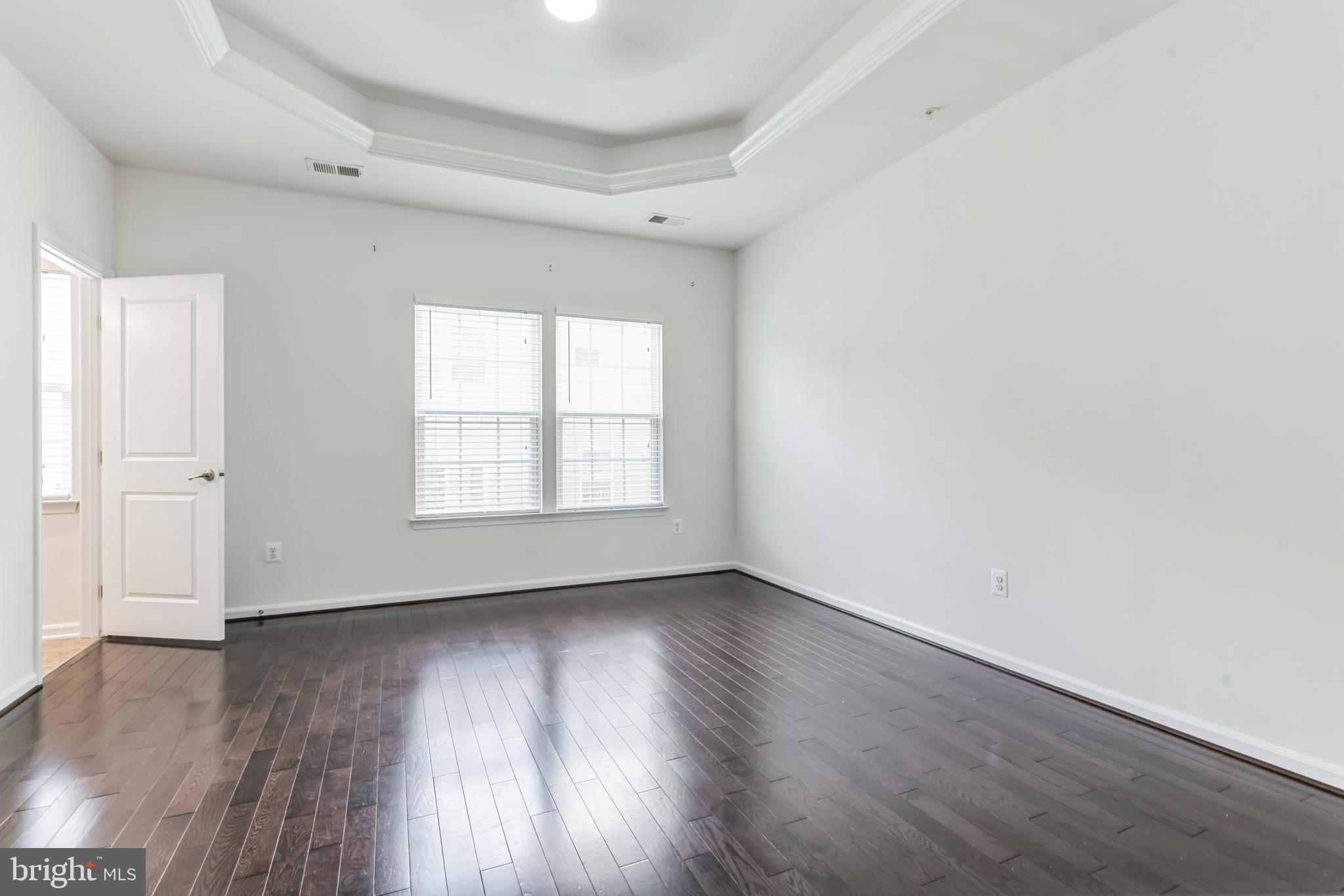 HOWARD SQUARE - Residential Lease